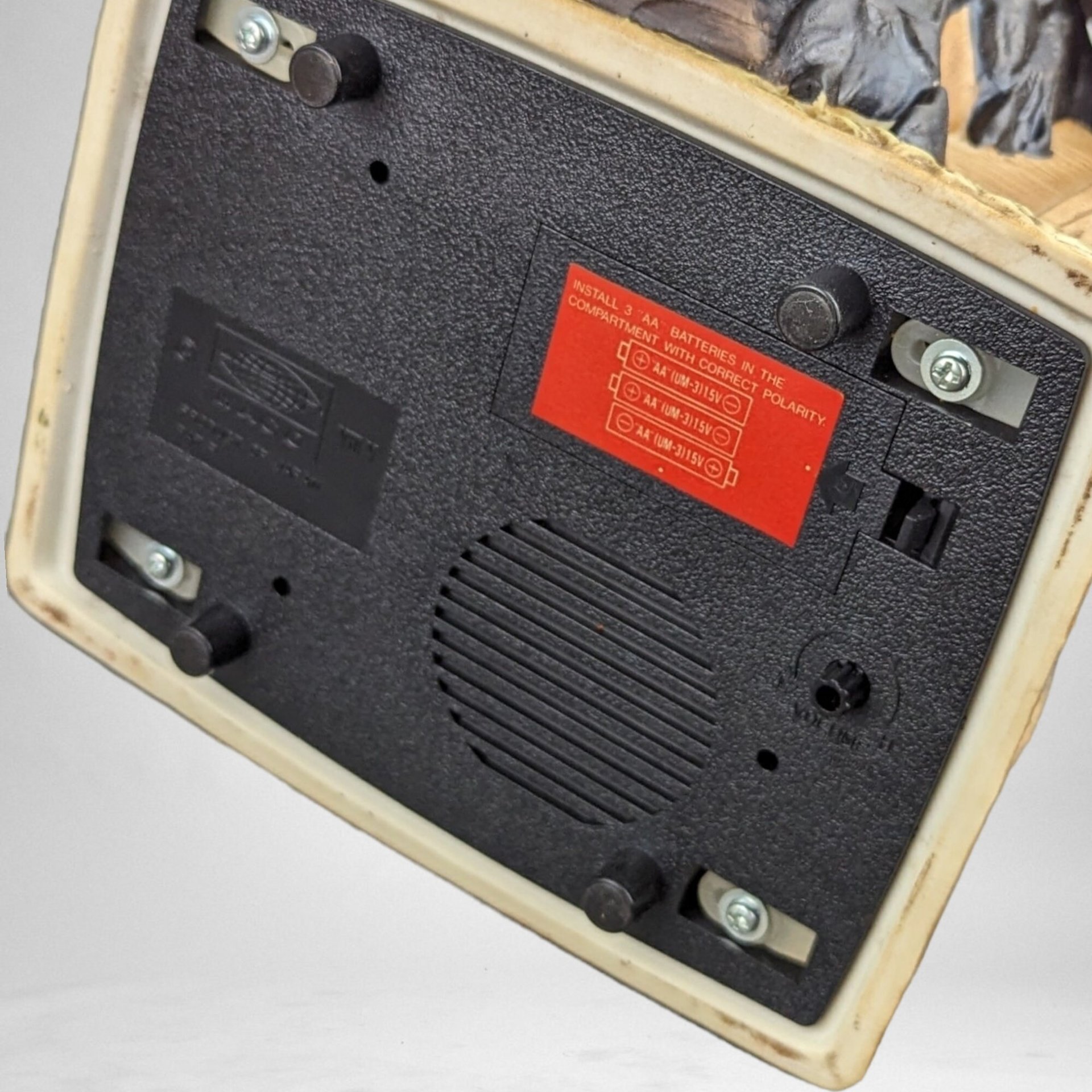 Melody in Motion Willie the Whistler Non-Working Music Box: A Whimsical Collectible Display Piece