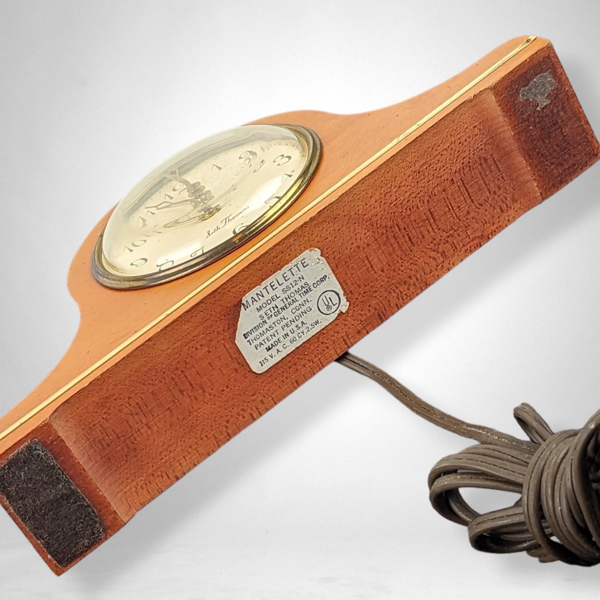 Vintage Seth Thomas Mantlette Clock Model SS12 N – Timeless Elegance