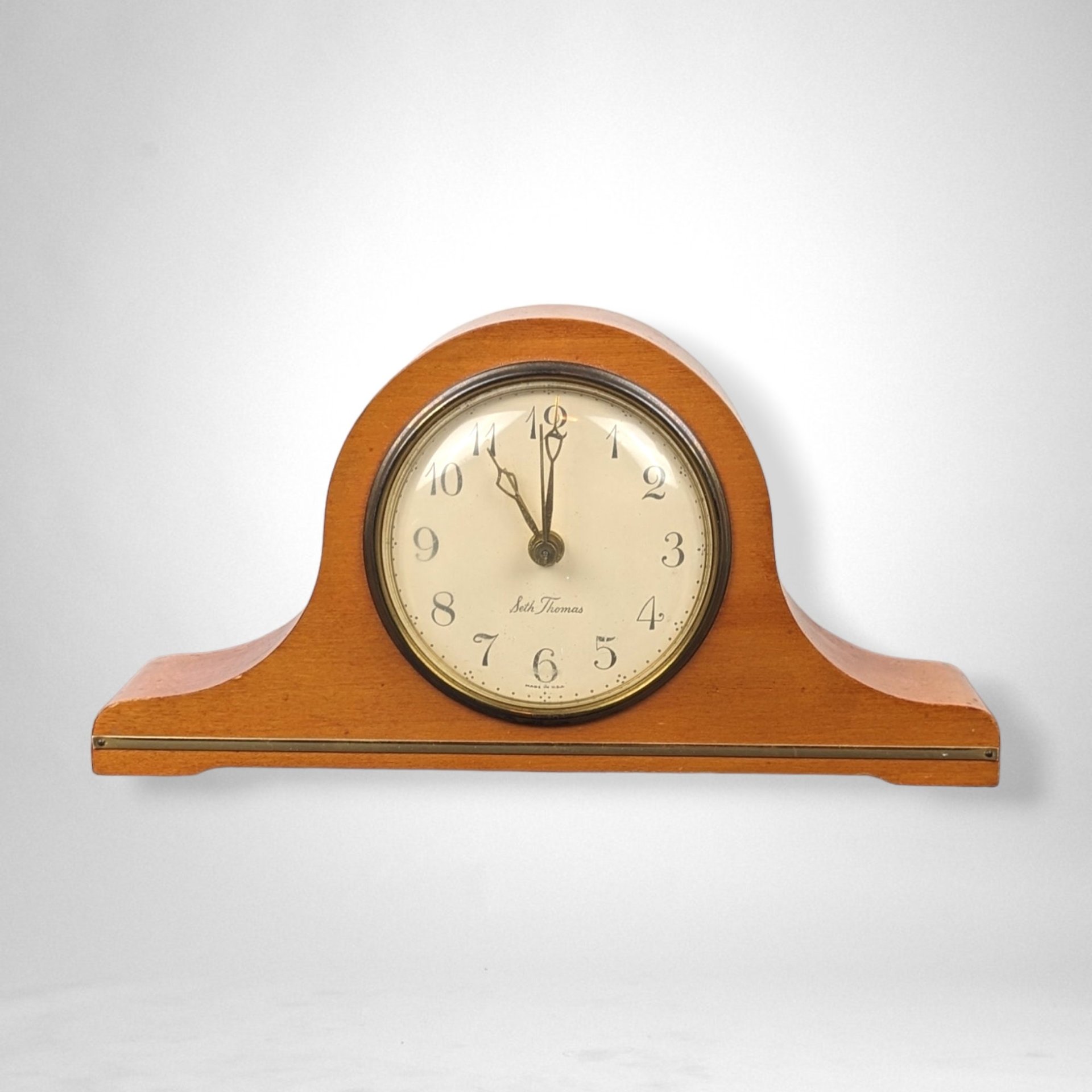 Vintage Seth Thomas Mantlette Clock Model SS12 N – Timeless Elegance