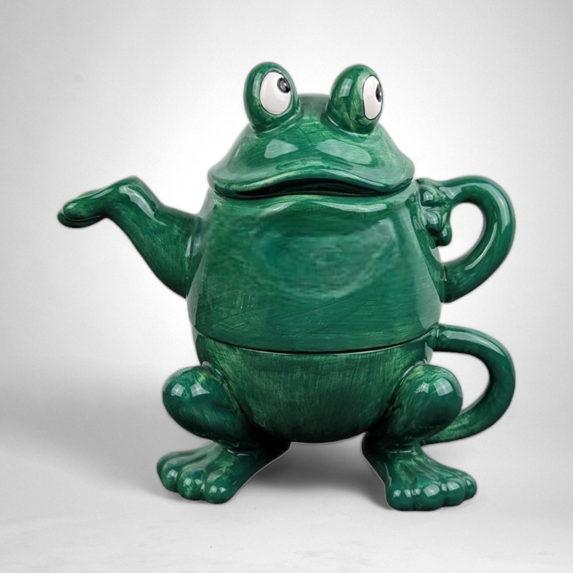 Charming Ganz Frog Teapot and Cup for One: A Unique Tea-Time Companion