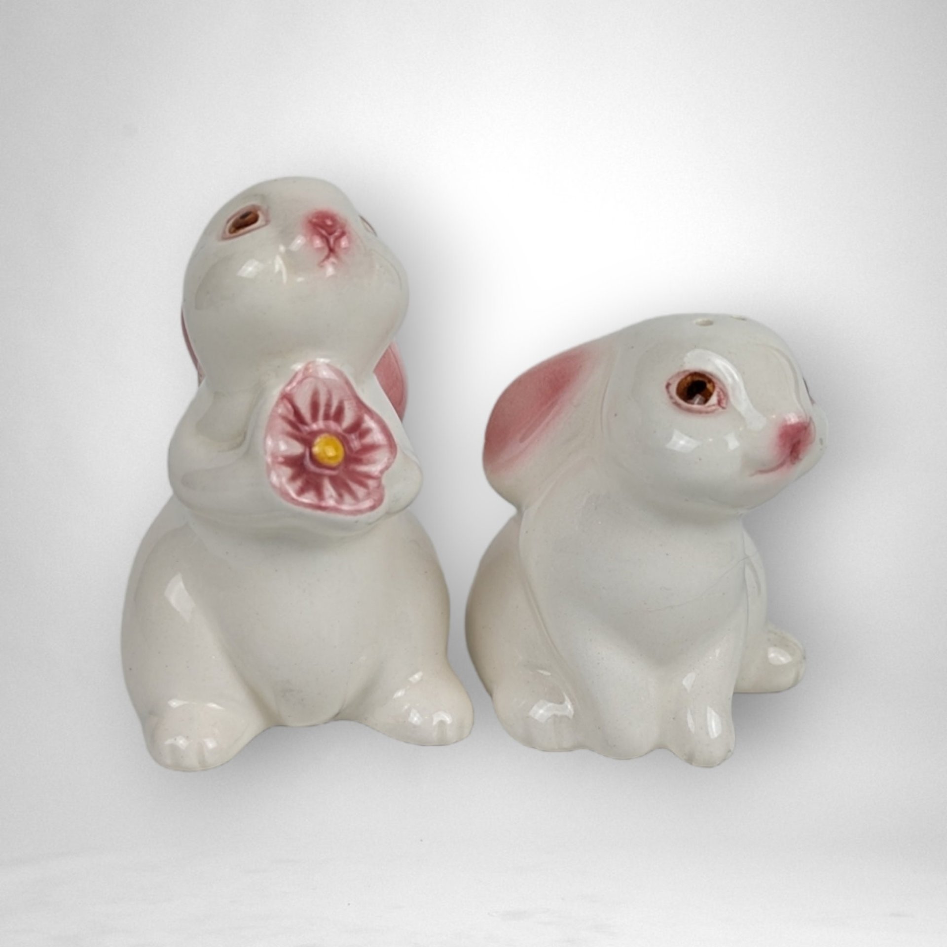 1985 Avon Bunny 3 Piece Salt and Pepper Shaker Set - Vintage Collectibles