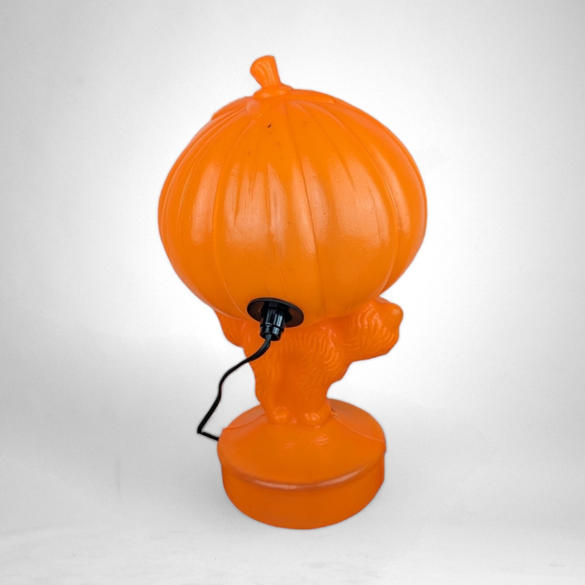 Vintage Jack-o'-Lantern on Cat Blow Mold with Light: Spooktacular Halloween Decor