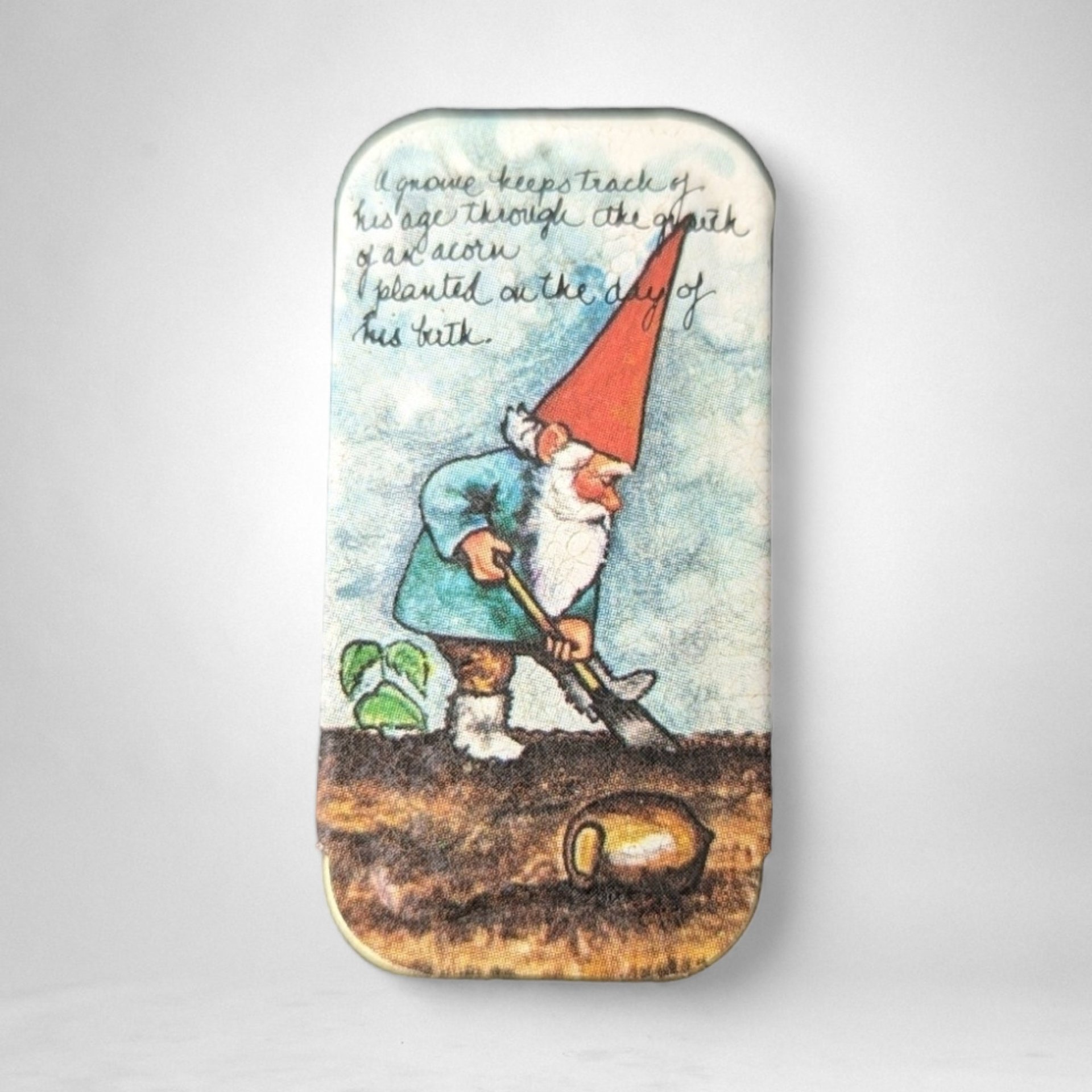 Vintage Potpourri Press Unieboek David the Gnome Mini Tin: Whimsical Collectible
