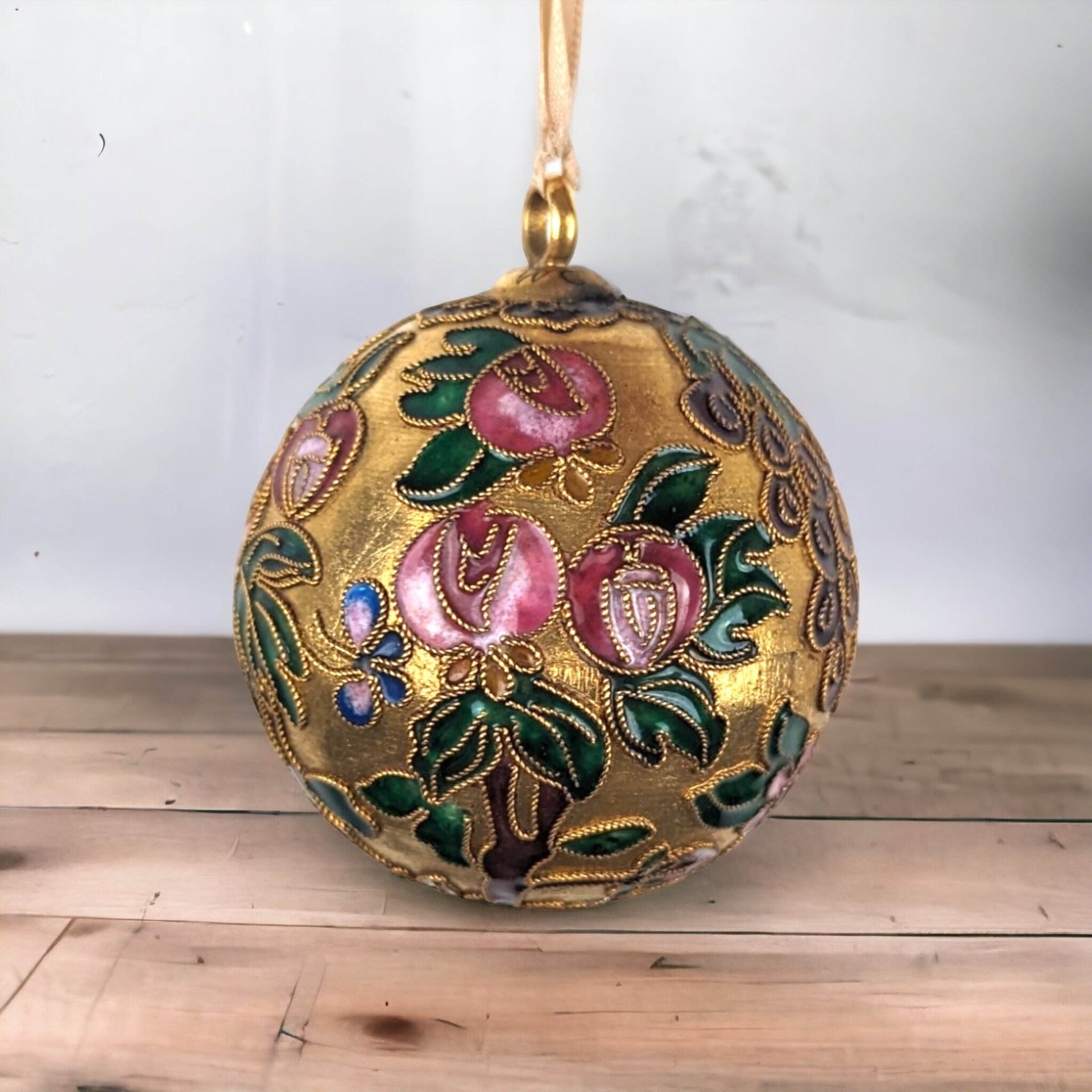 Vintage Cloisonné Christmas Tree Ornament: Floral Elegance