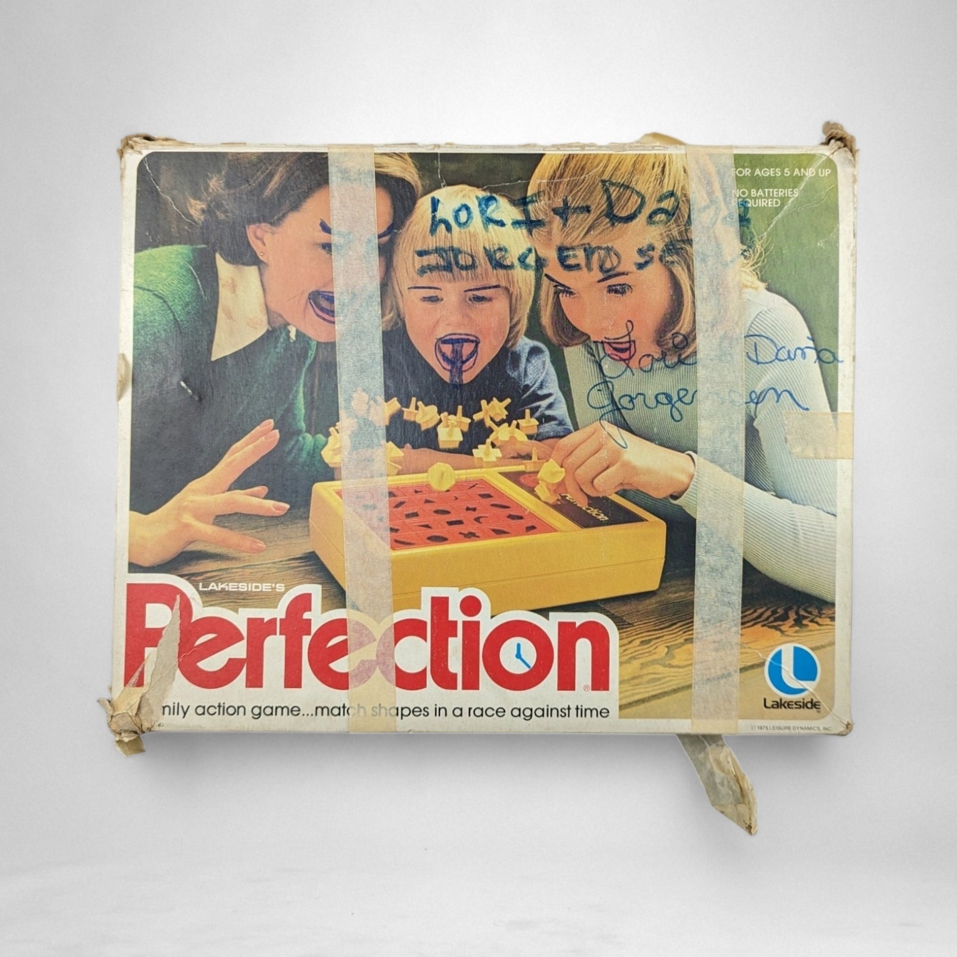 Vintage 1975 Lakeside Perfection Game - A Classic Test of Skill and Dexterity