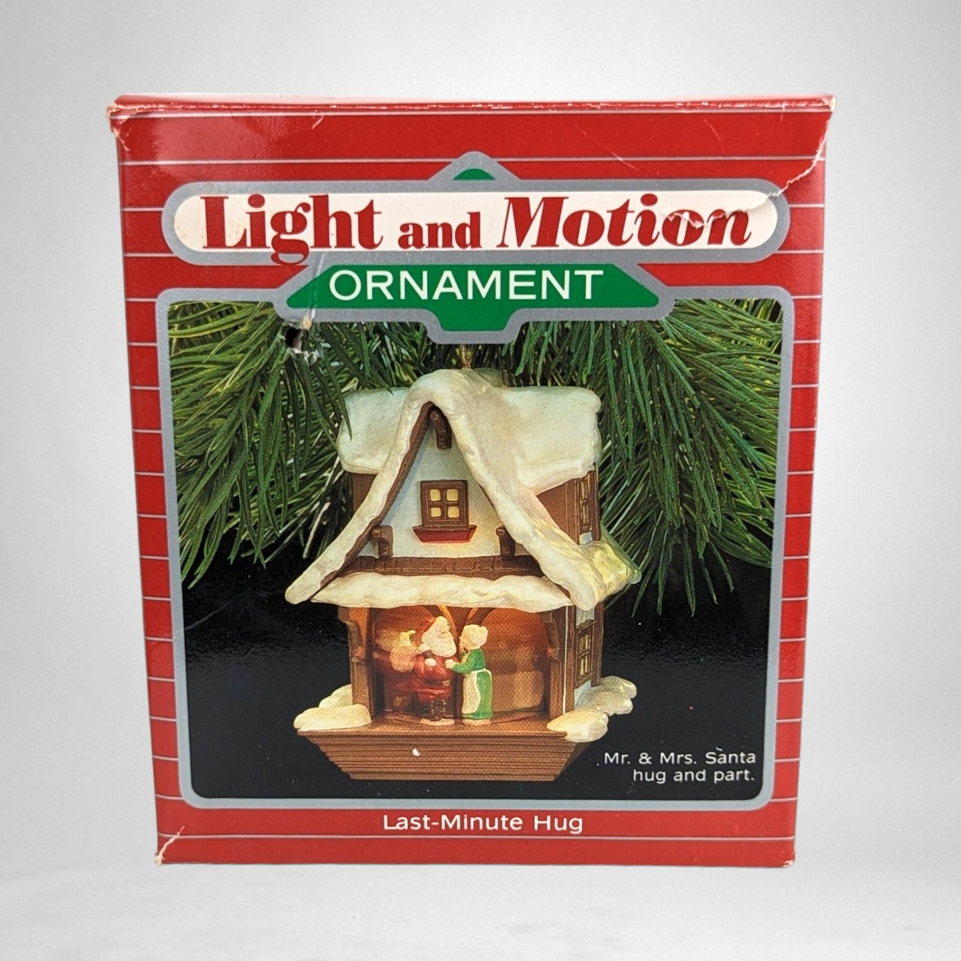Vintage 1998 Hallmark Last Minute Hug Light and Motion Ornament - Nostalgic Collectible Holiday Decor