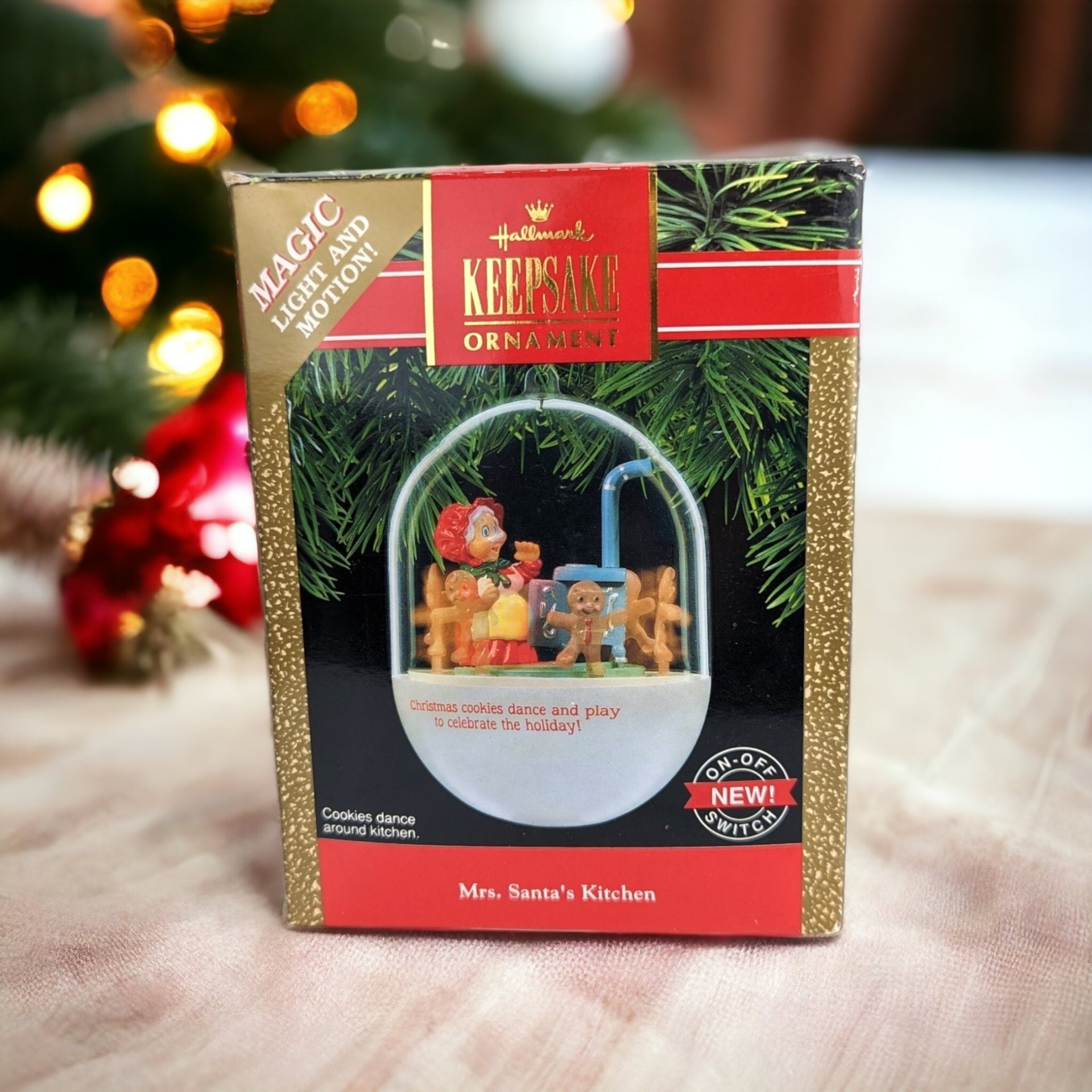 Charming 1989 Hallmark Mrs. Santa's Kitchen Light and Motion Keepsake Ornament