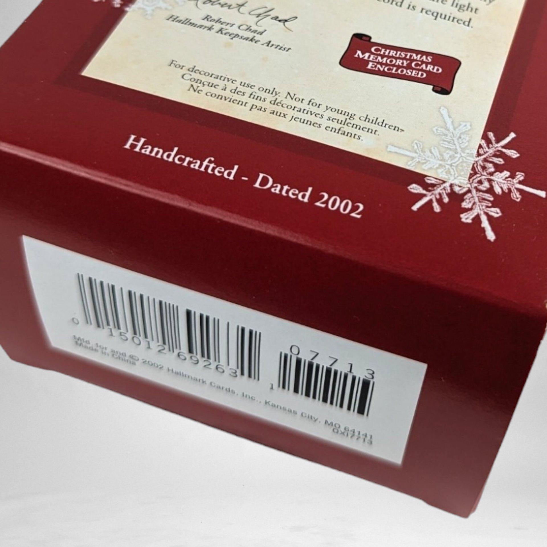 2002 Hallmark Keepsake Mary's Angels Heavenly Carols Light Up Ornament