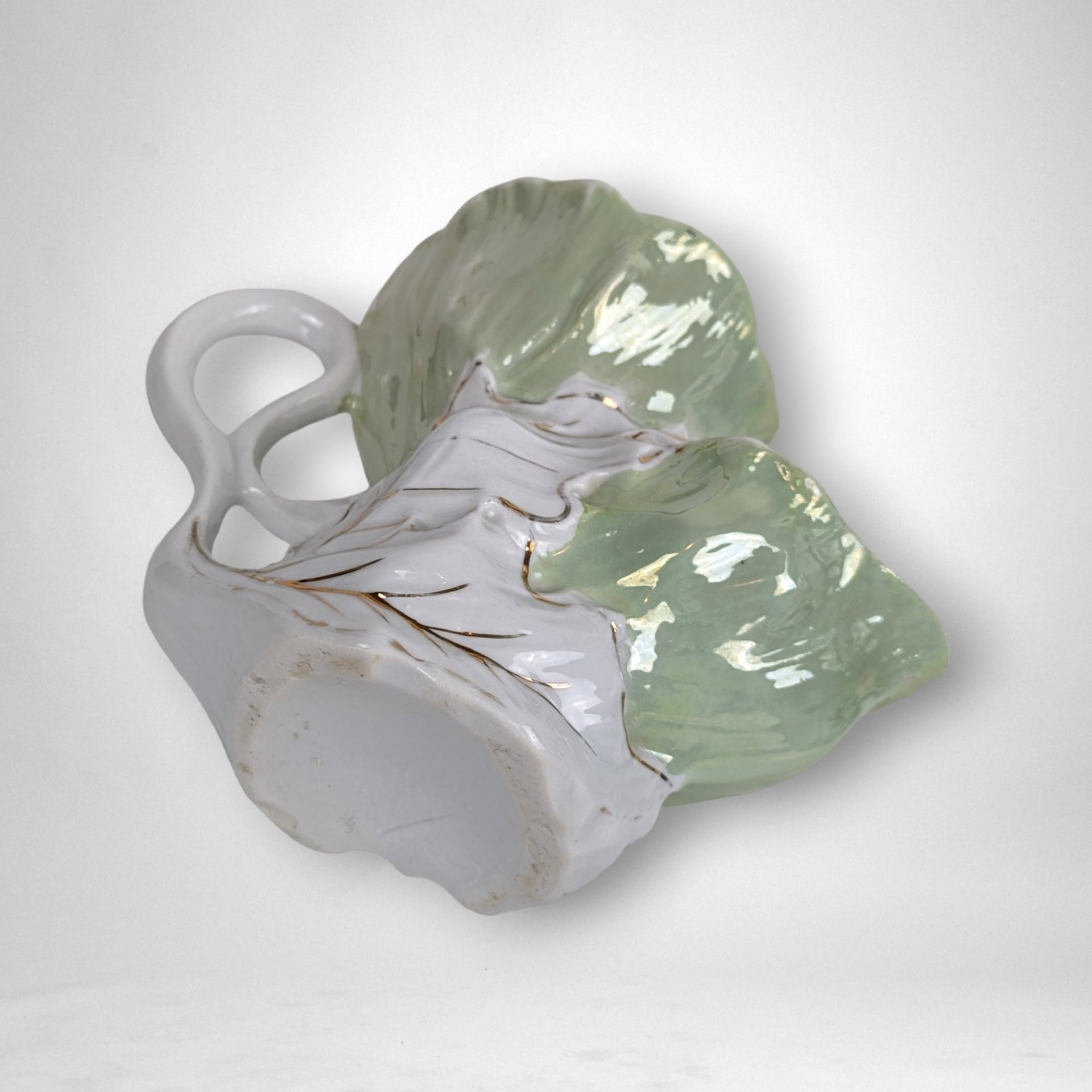 Vintage Ceramic Shaving Mug with Leaf Motif - Classic Grooming Nostalgia