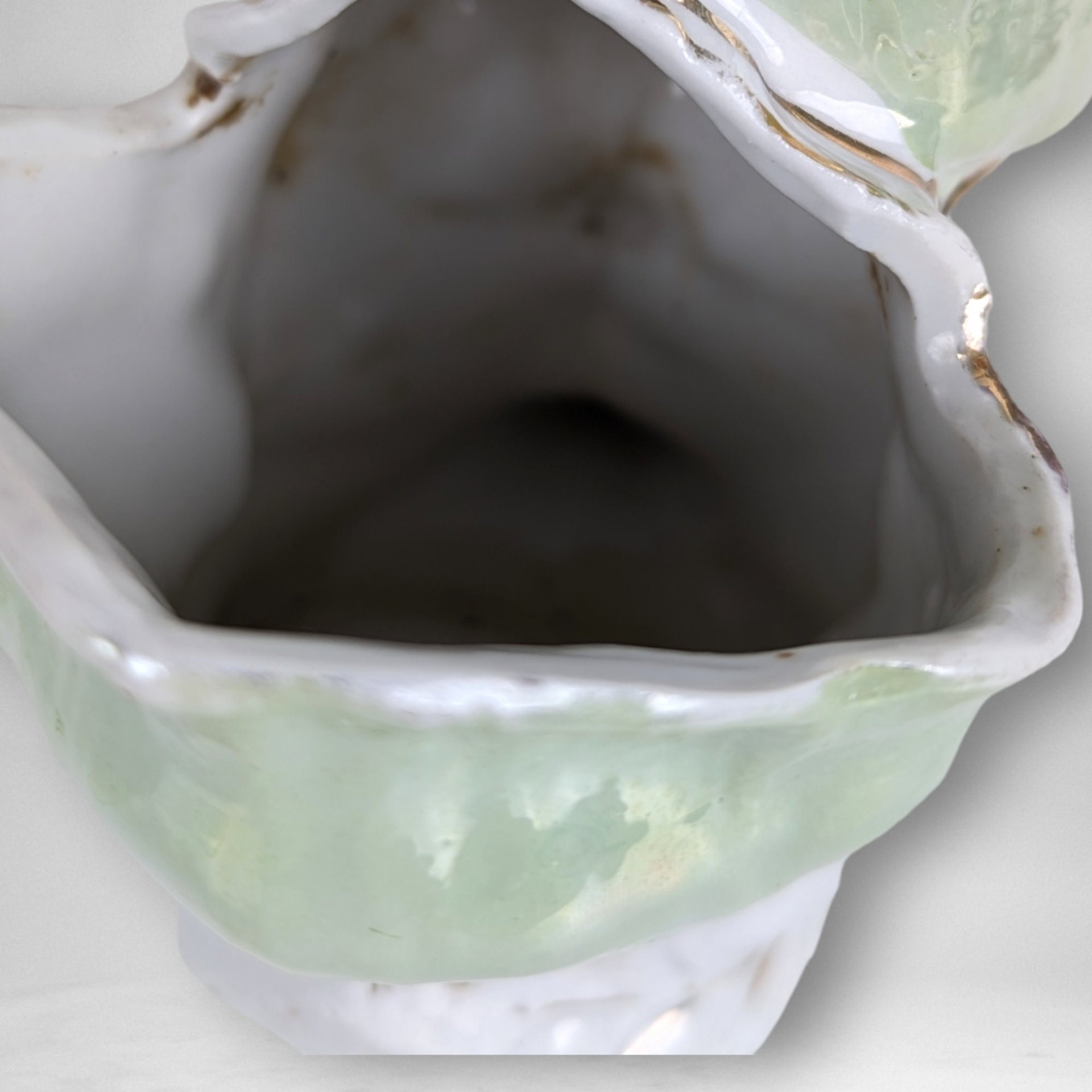 Vintage Ceramic Shaving Mug with Leaf Motif - Classic Grooming Nostalgia