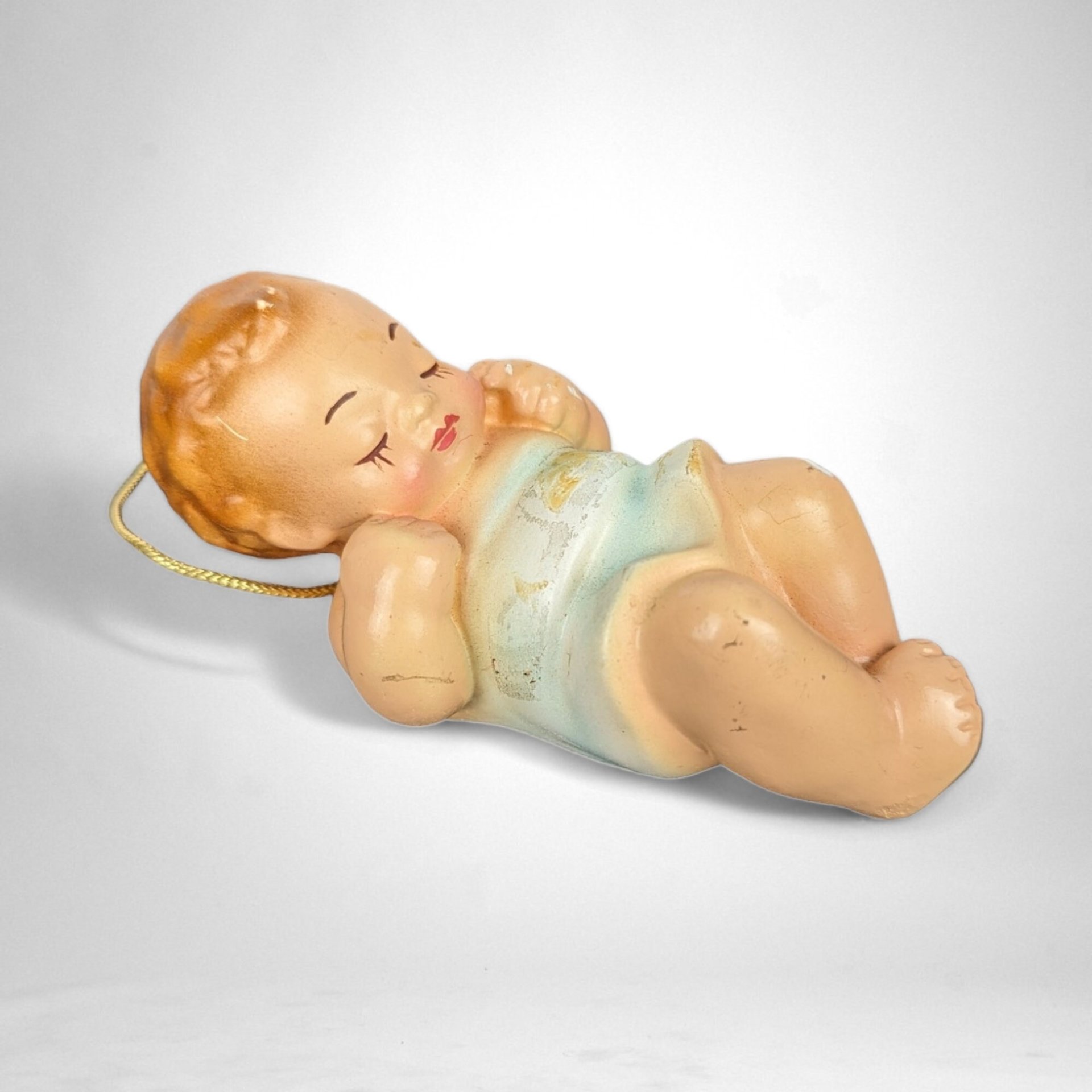 Vintage Chalkware Baby Wall Hanging: Cherished Nostalgia for Your Nursery