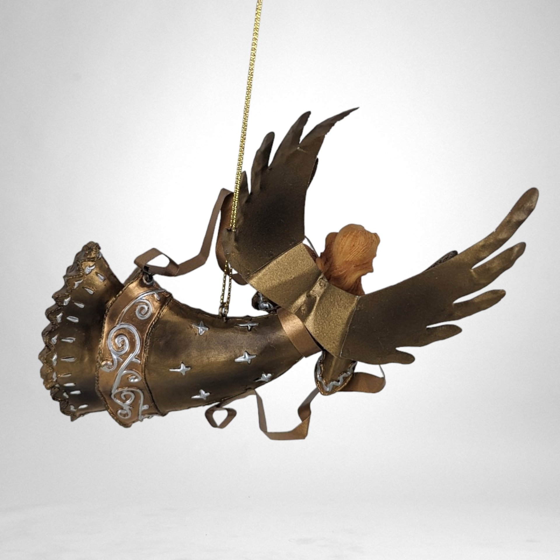 Elegant Vintage Gold Resin and Metal Angel Christmas Ornament - Timeless Holiday Decor