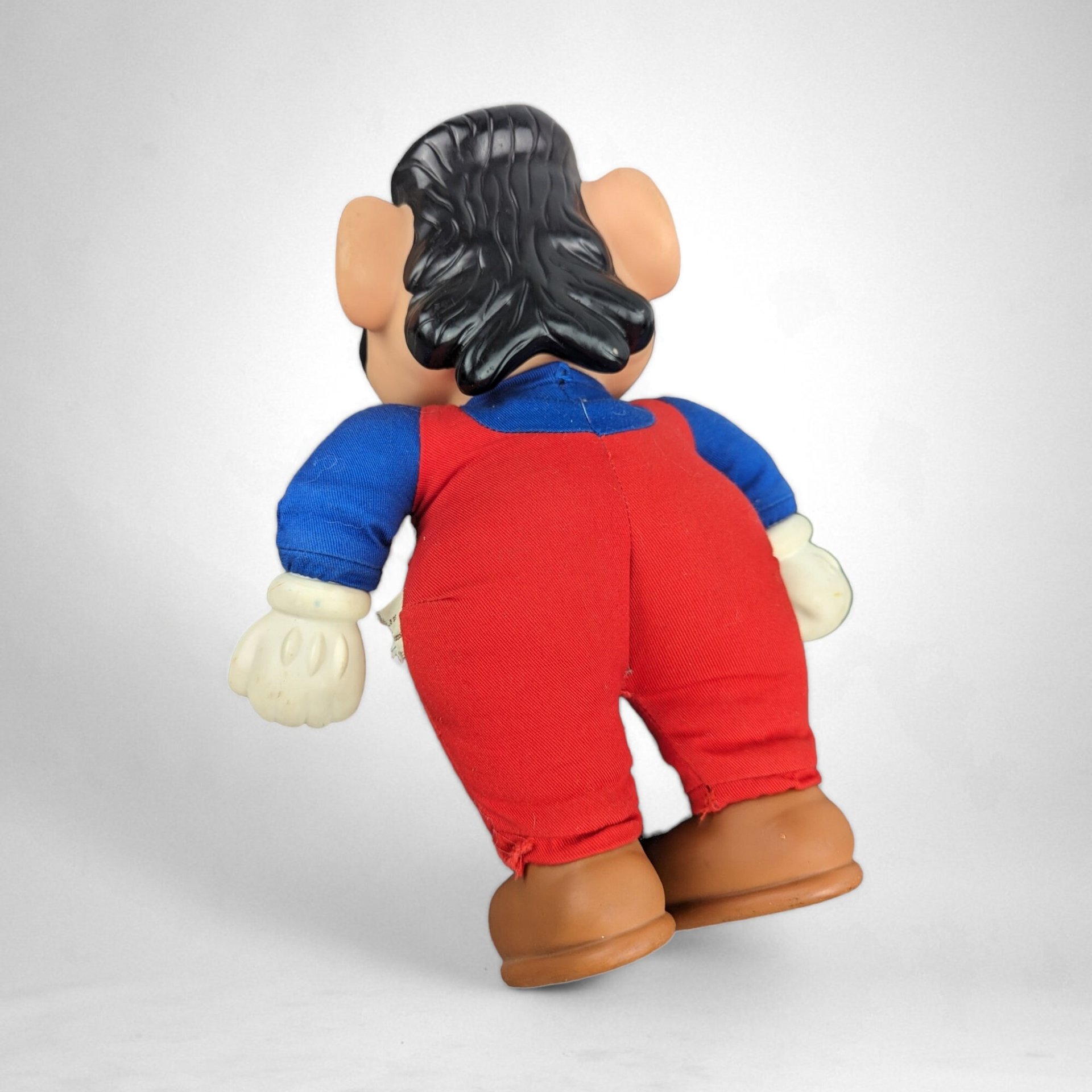 1989 Nintendo Super Mario Bros Plush Doll: Vintage Gaming Collectible