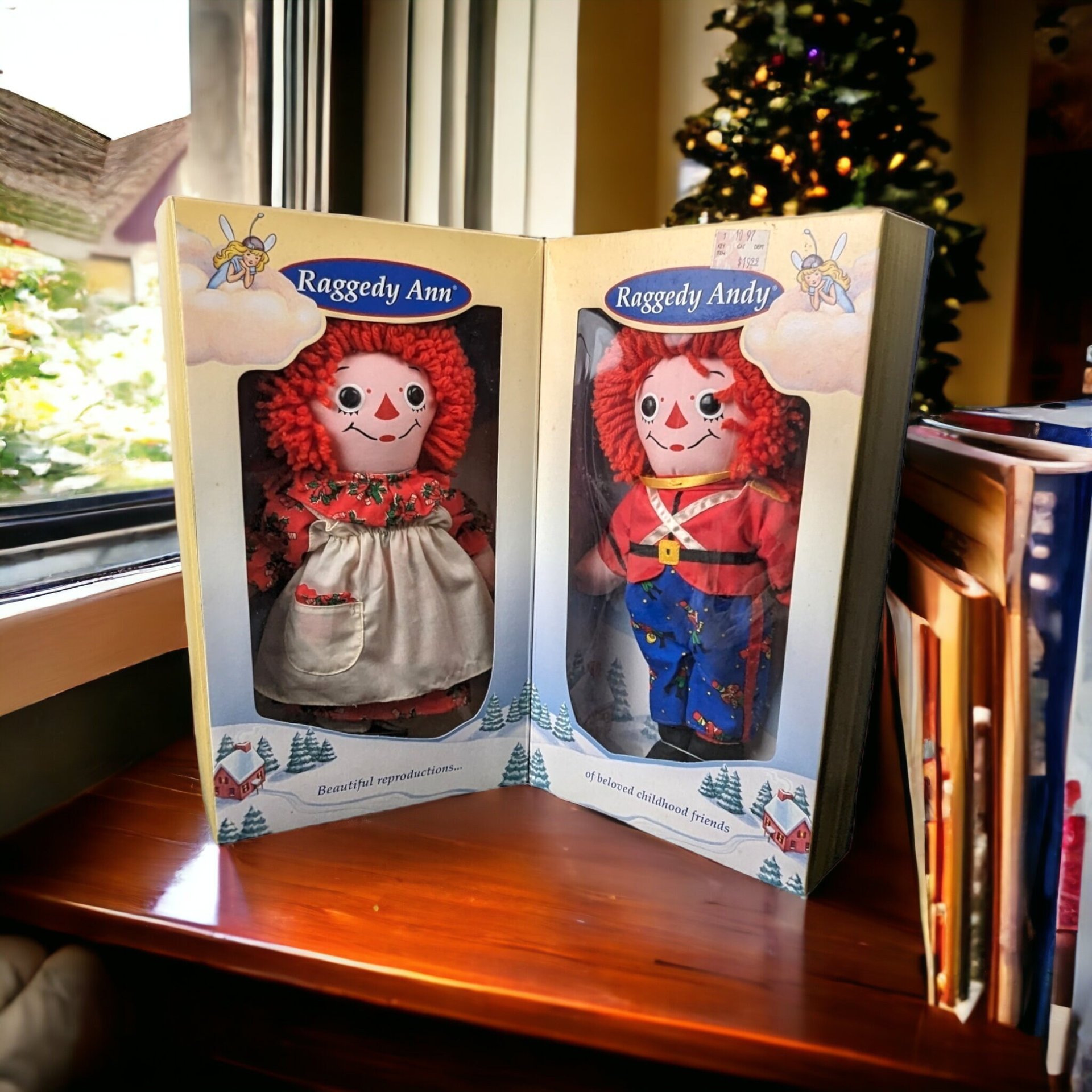 1997 Vintage Hasbro Raggedy Ann and Andy Special Edition Holiday Set - Classic Collectibles