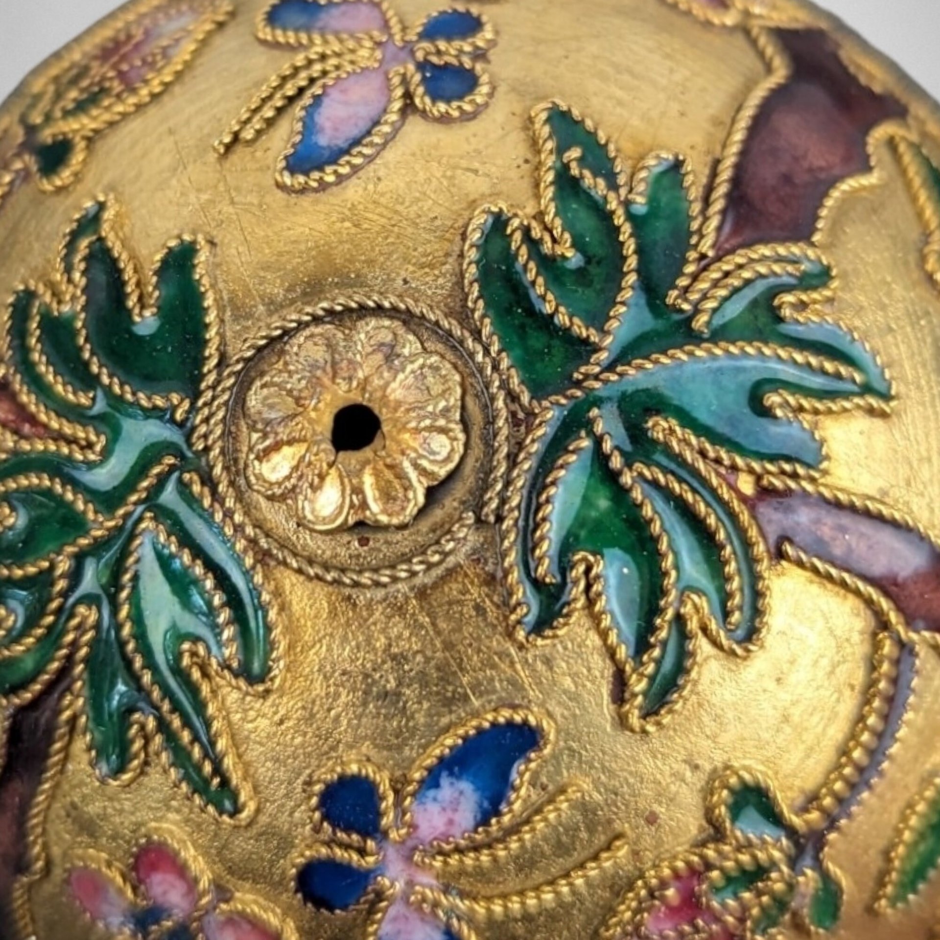 Vintage Cloisonné Christmas Tree Ornament: Floral Elegance