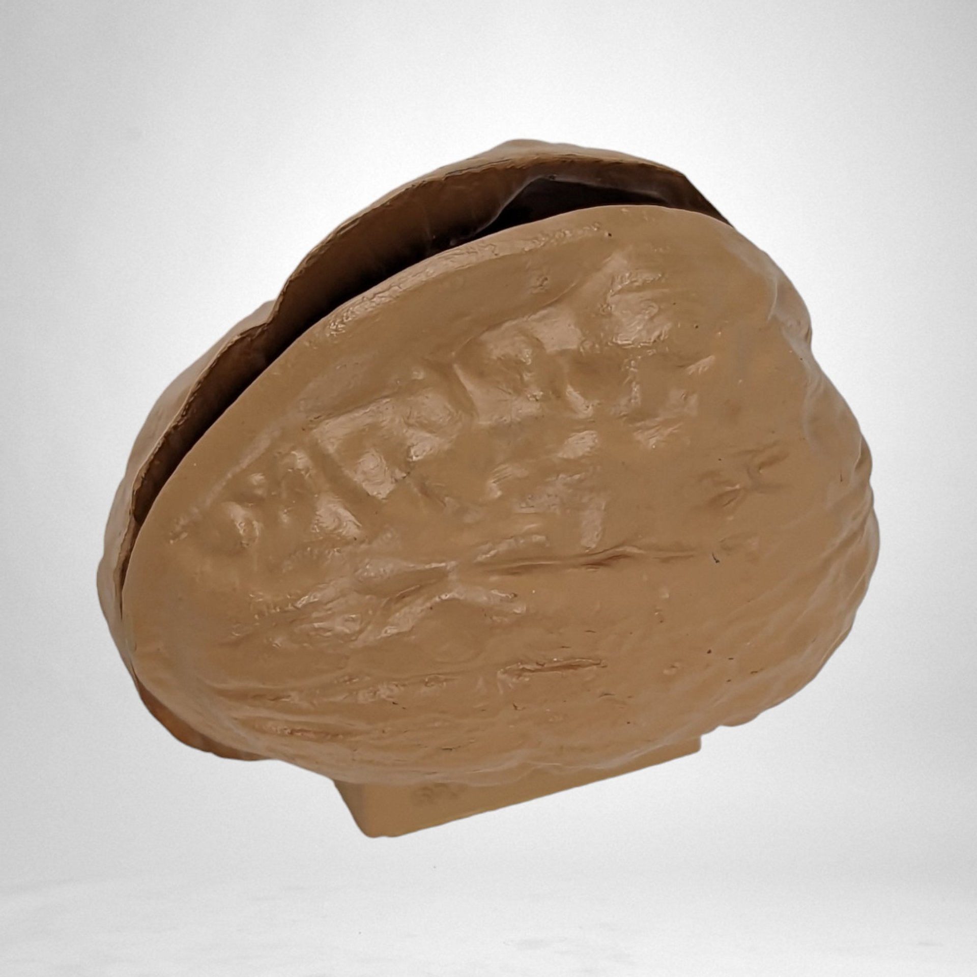 1989 Hallmark Keepsake 'Nutshell Dreams' Christmas Ornament