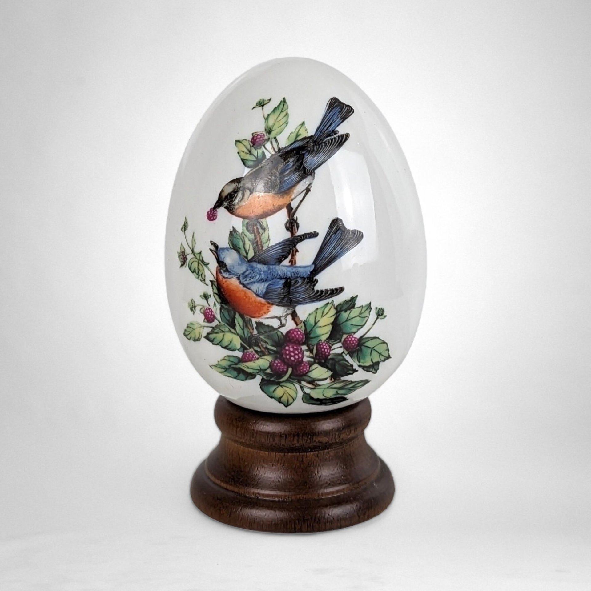 Set of 5 Vintage 1980s Avon Seasonal Collector Eggs with Stands