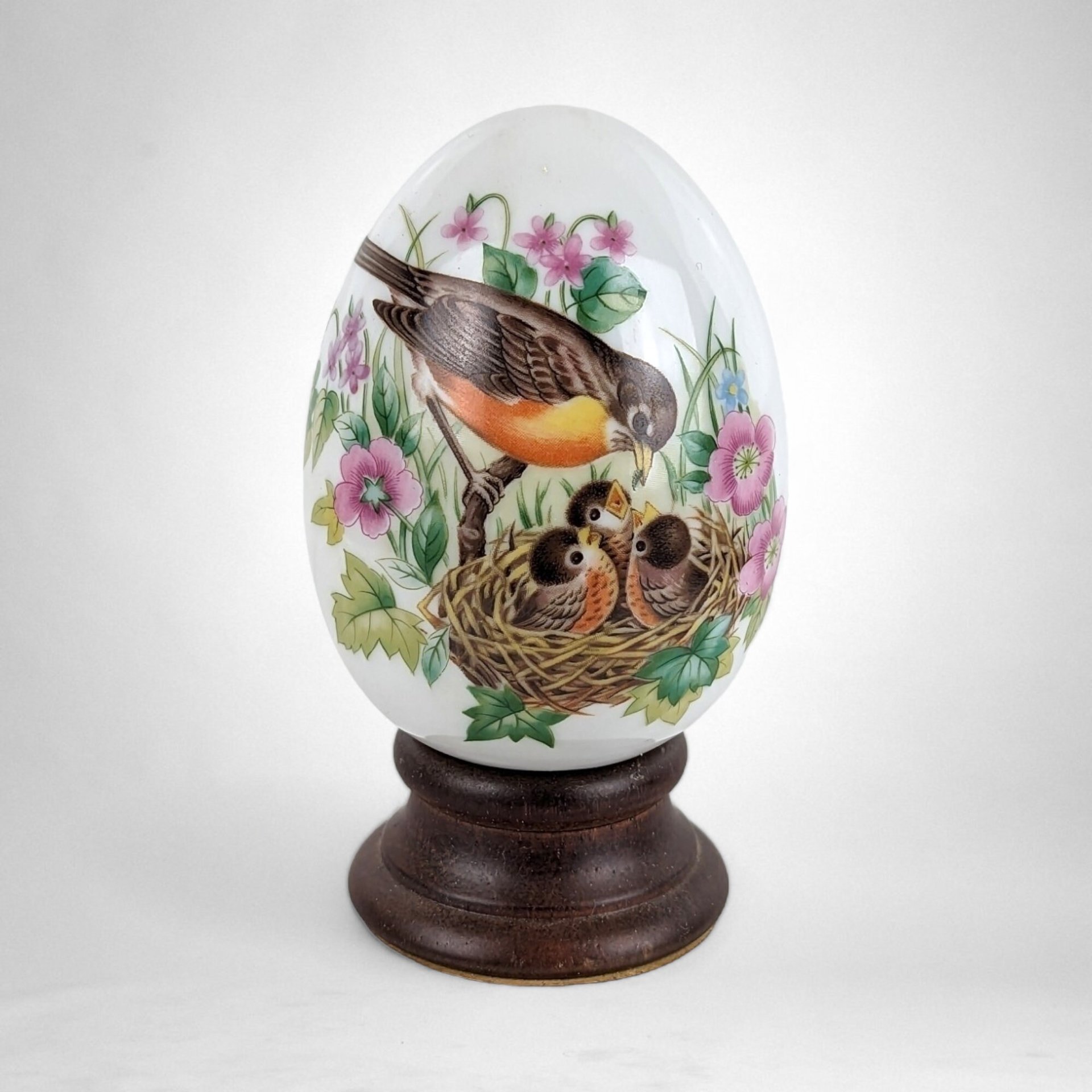 Set of 5 Vintage 1980s Avon Seasonal Collector Eggs with Stands