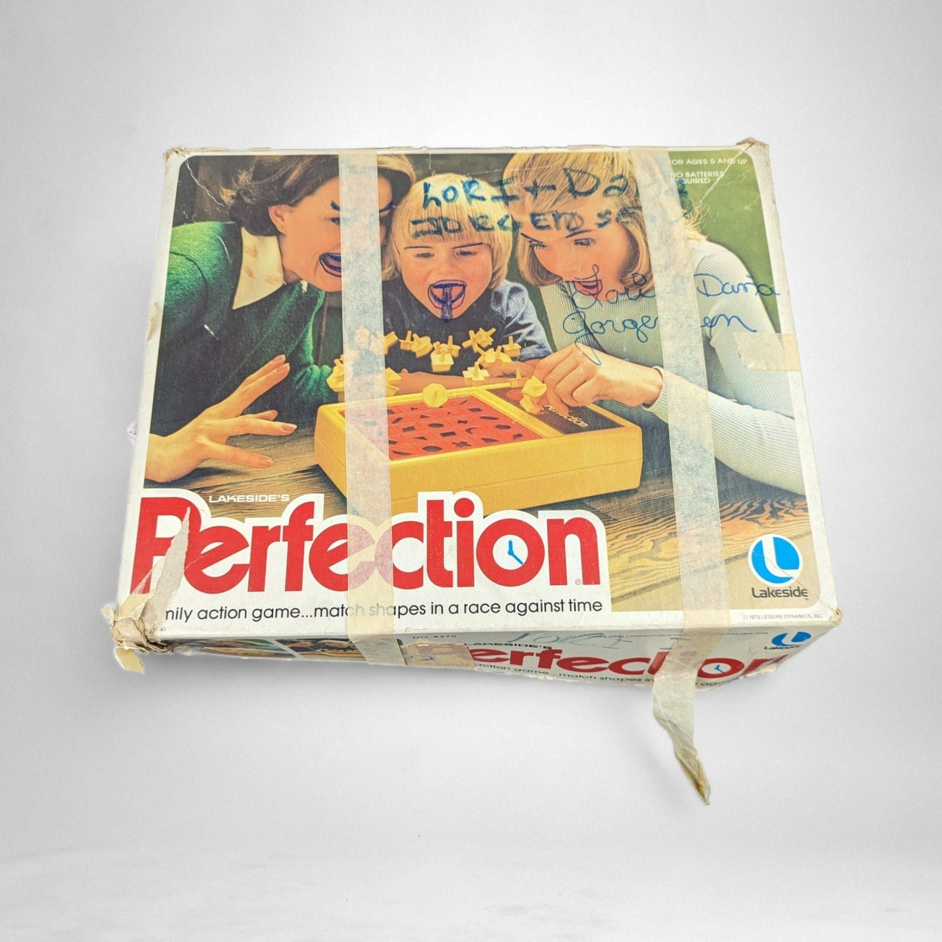 Vintage 1975 Lakeside Perfection Game - A Classic Test of Skill and Dexterity