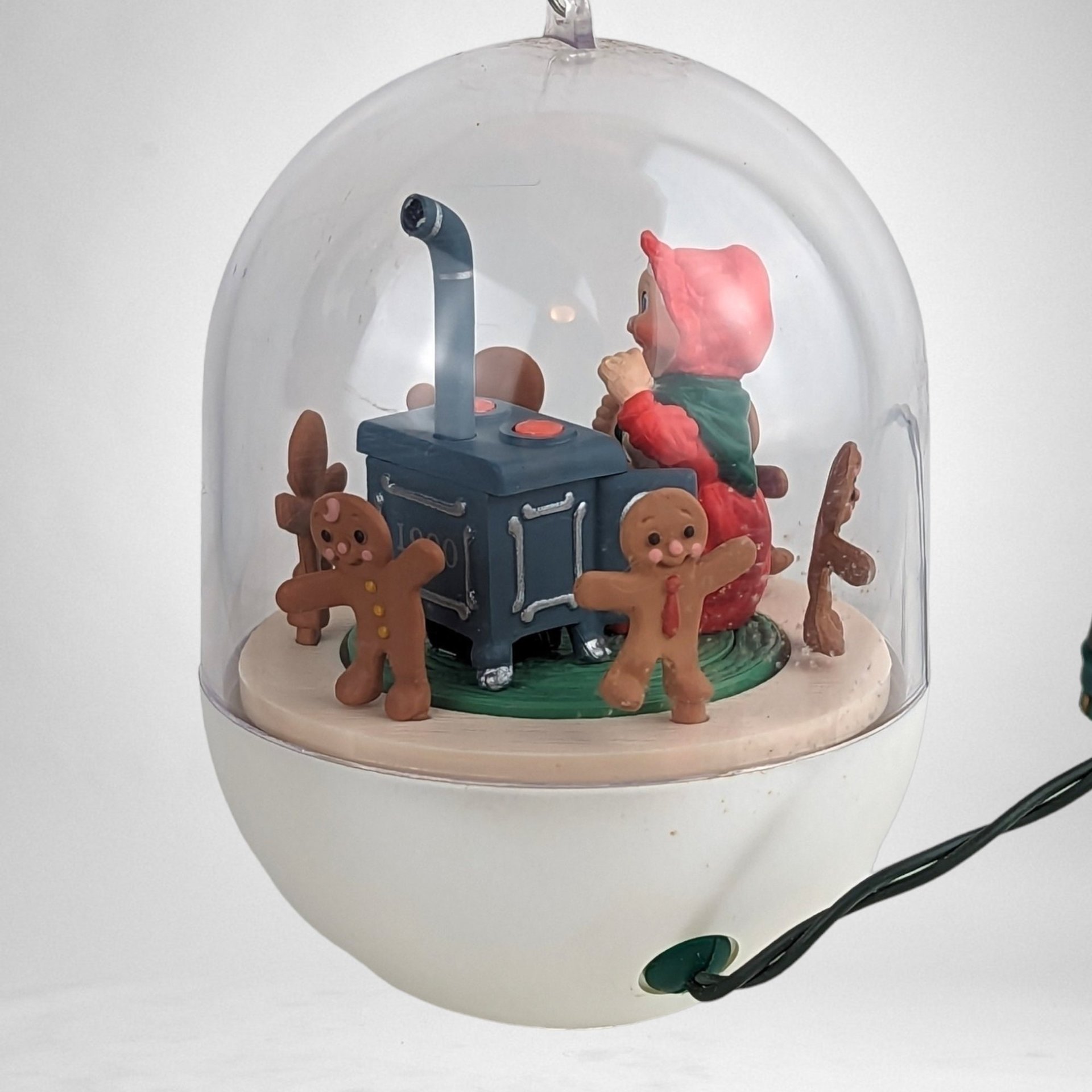 Charming 1989 Hallmark Mrs. Santa's Kitchen Light and Motion Keepsake Ornament