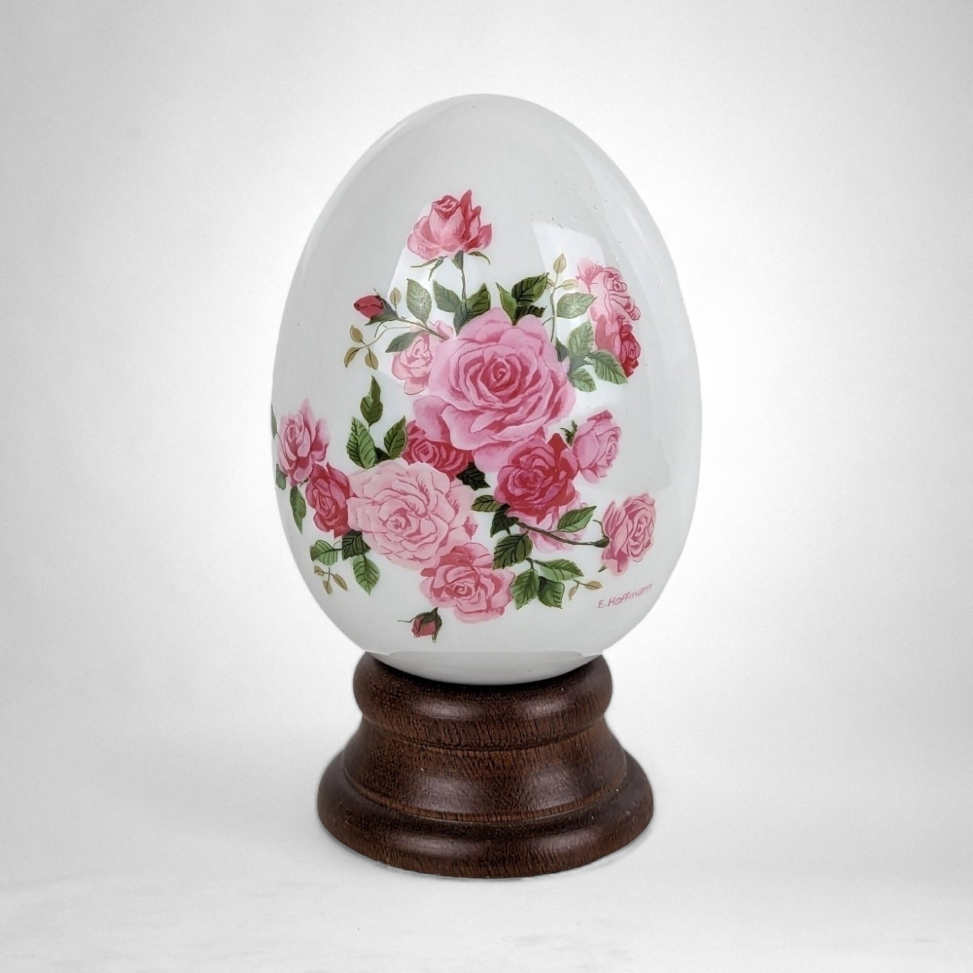 Set of 5 Vintage 1980s Avon Seasonal Collector Eggs with Stands