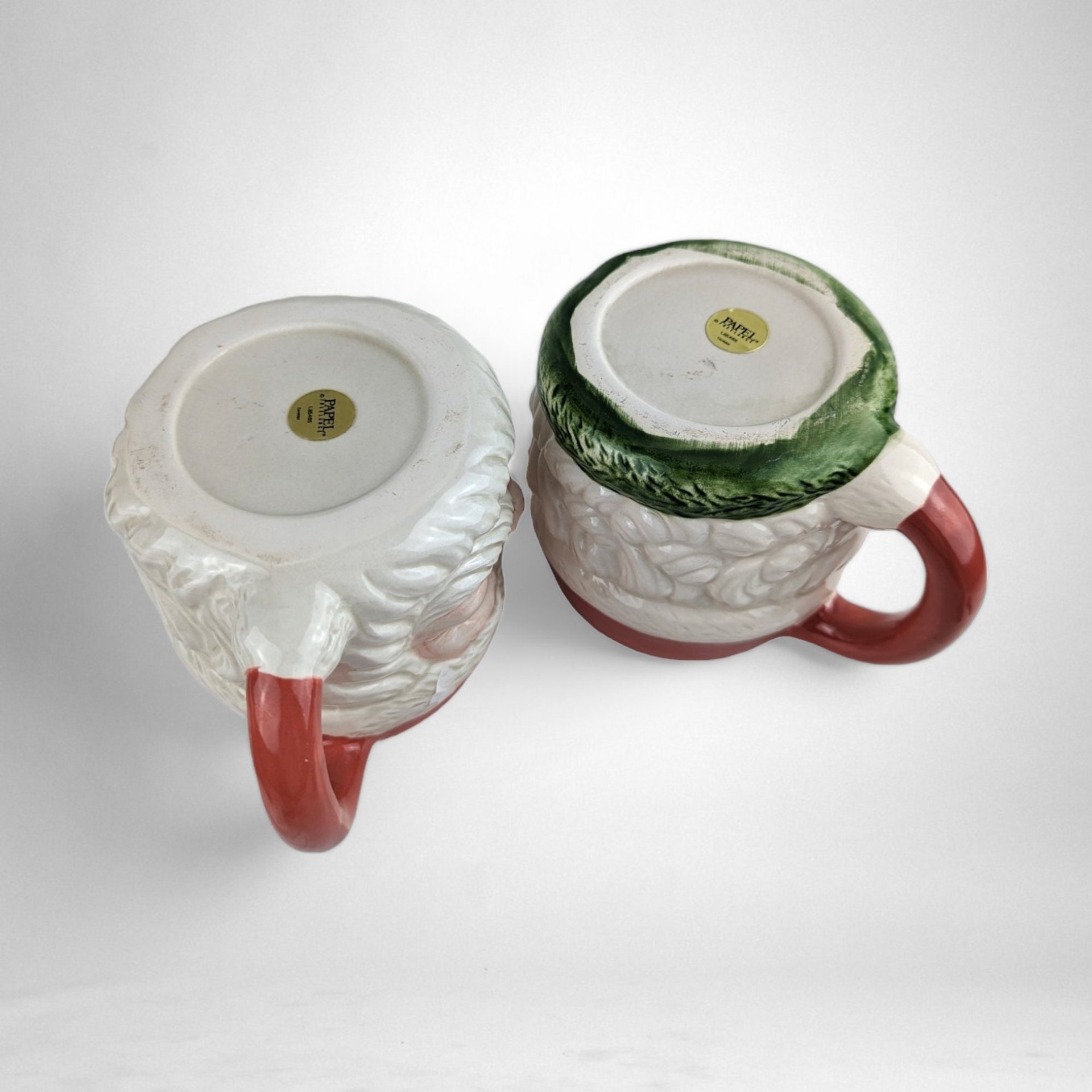 Charming Vintage Papel Mr. and Mrs. Santa Claus Mugs - Festive Nostalgia for Your Holiday Sips!