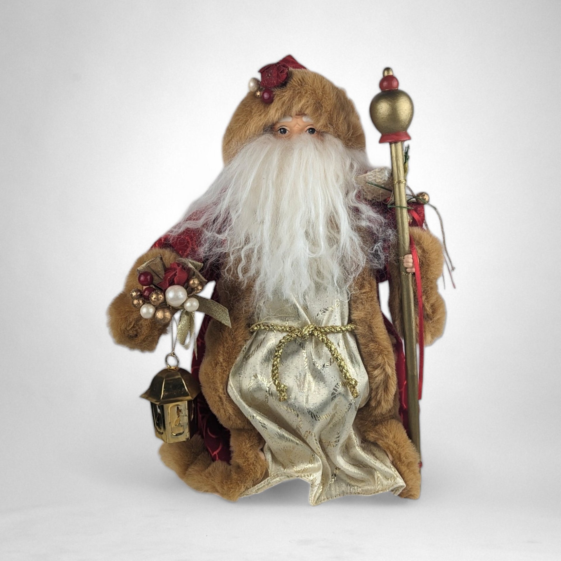 Vintage Santa Claus Tree Topper: Timeless Holiday Elegance