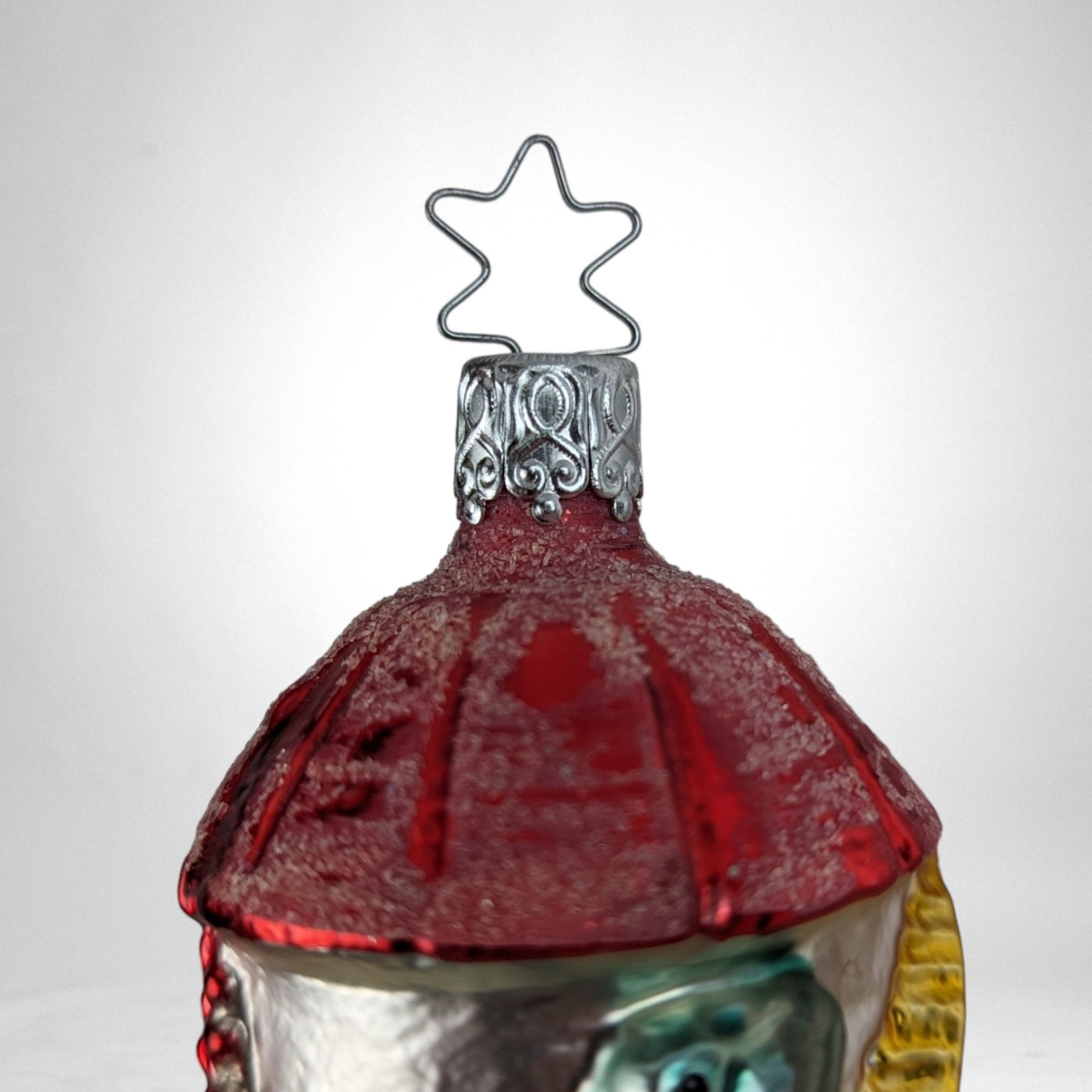 Vintage Whimsy: Blown Glass Frog Ornament for Timeless Holiday Delight