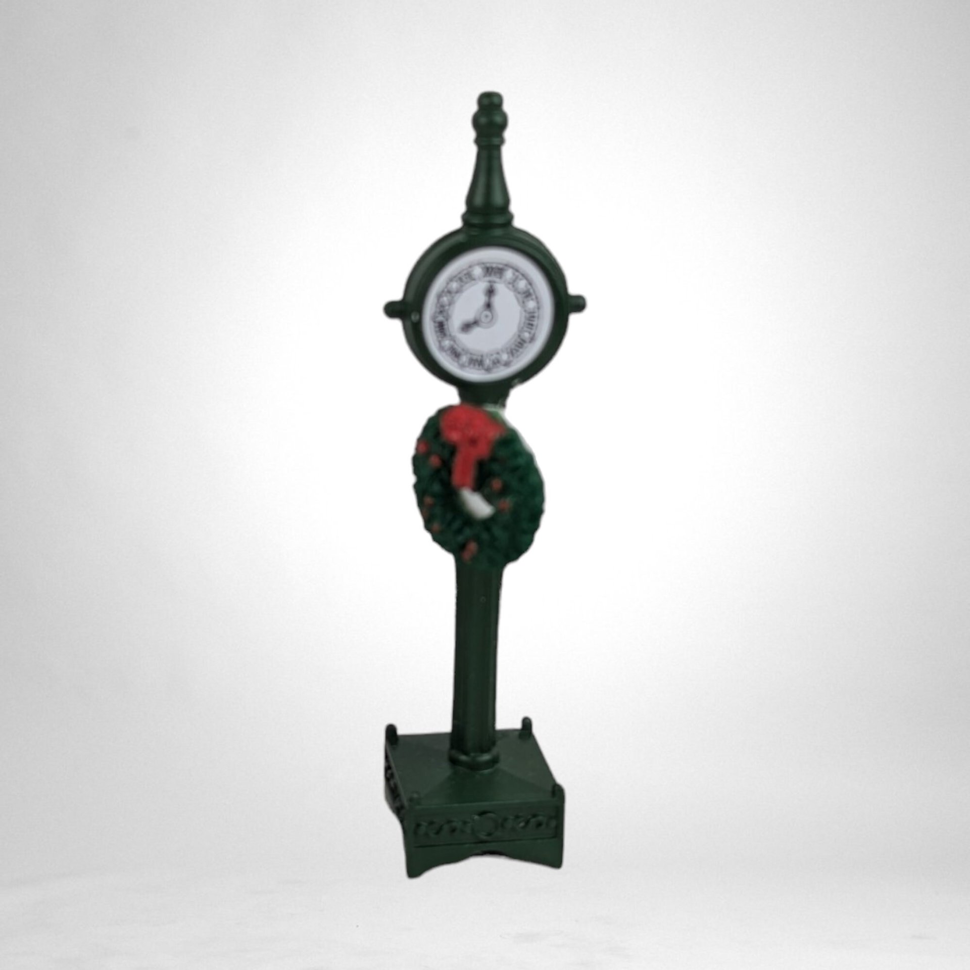 Dept. 56 Snow Village Town Clock, Benches, and Fences: Miniature Village Accessories