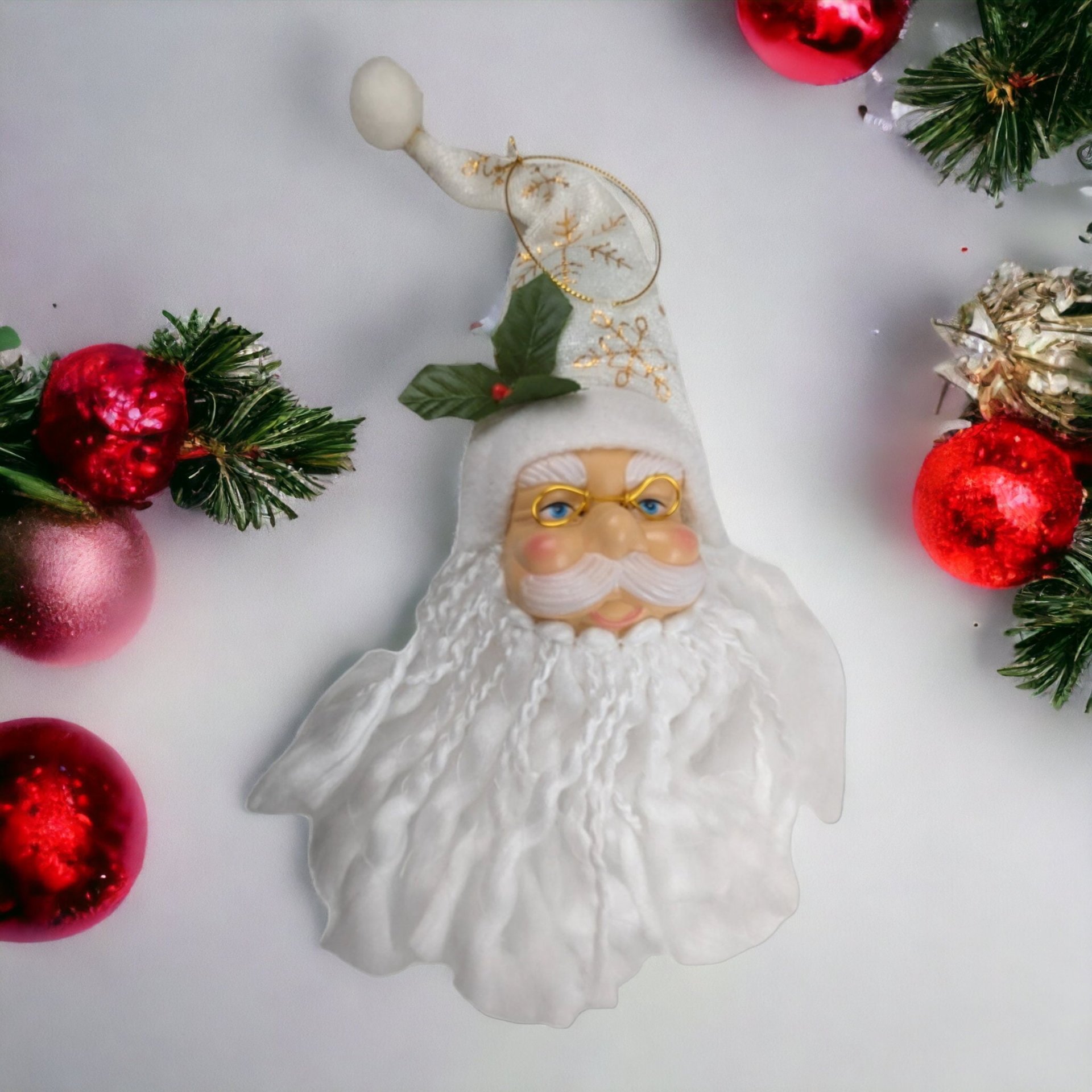 Timeless Elegance: Vintage Santa Face with Puffy Beard Ornament for Classic Holiday Charm
