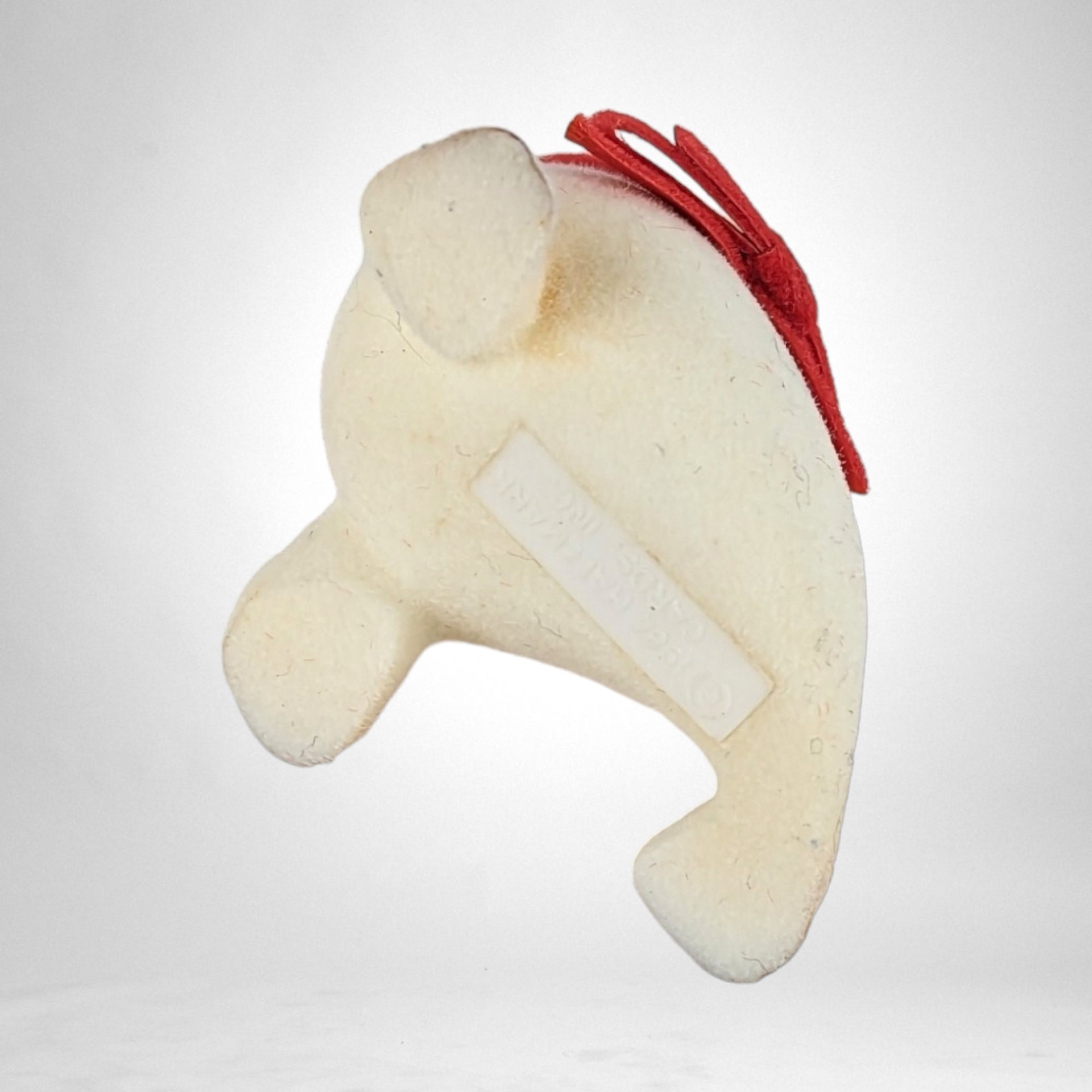 Vintage Charm: 1984 Hallmark Snowy Seal Christmas Ornament - Nostalgic Holiday Collectible