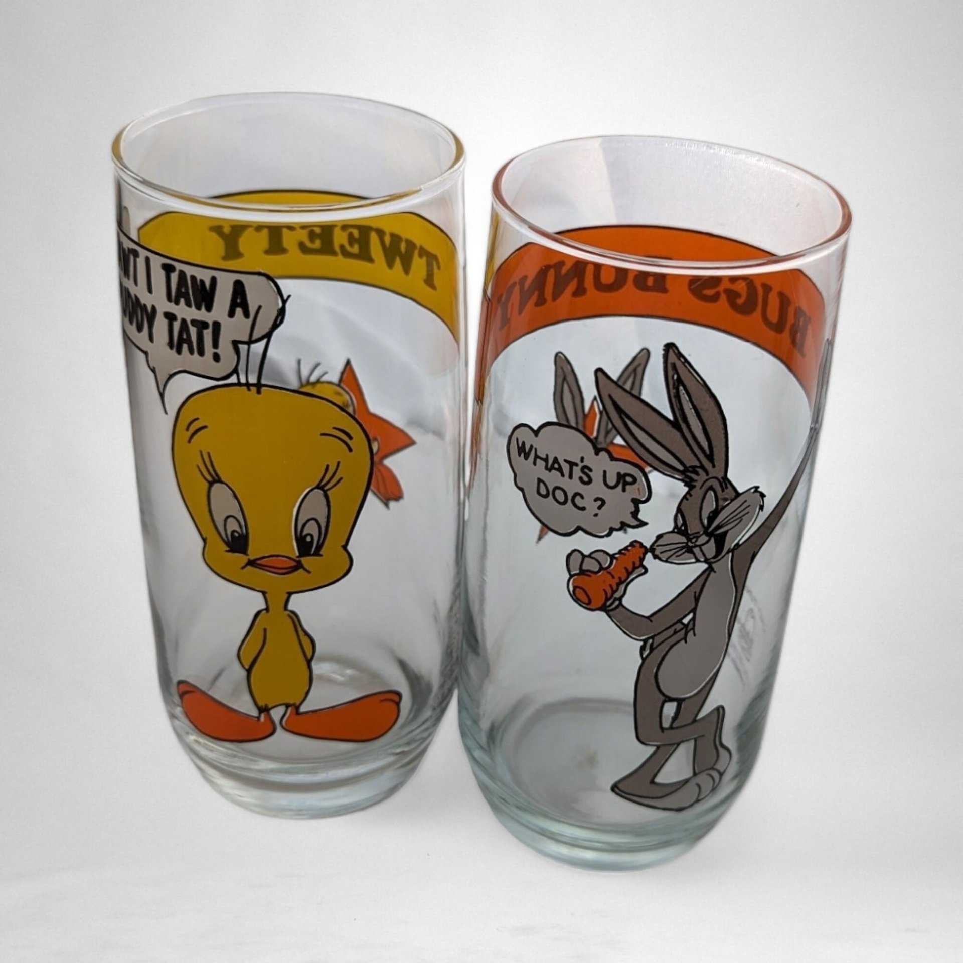Vintage 1966 Looney Tunes Bugs Bunny and Tweety Glasses Set - Classic Cartoon Collectibles