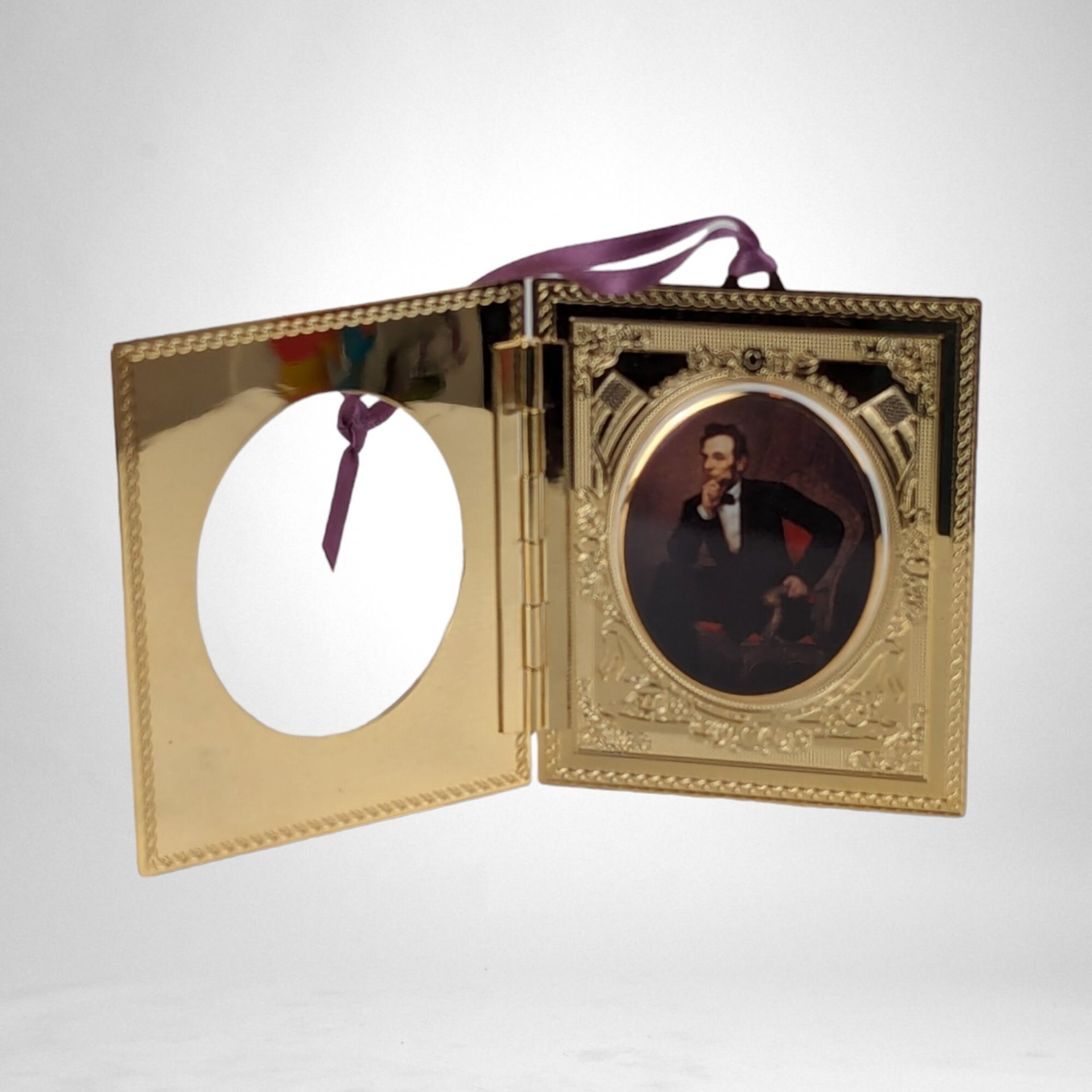 1999 White House Historical Association Christmas Lincoln Ornament - Presidential Tribute