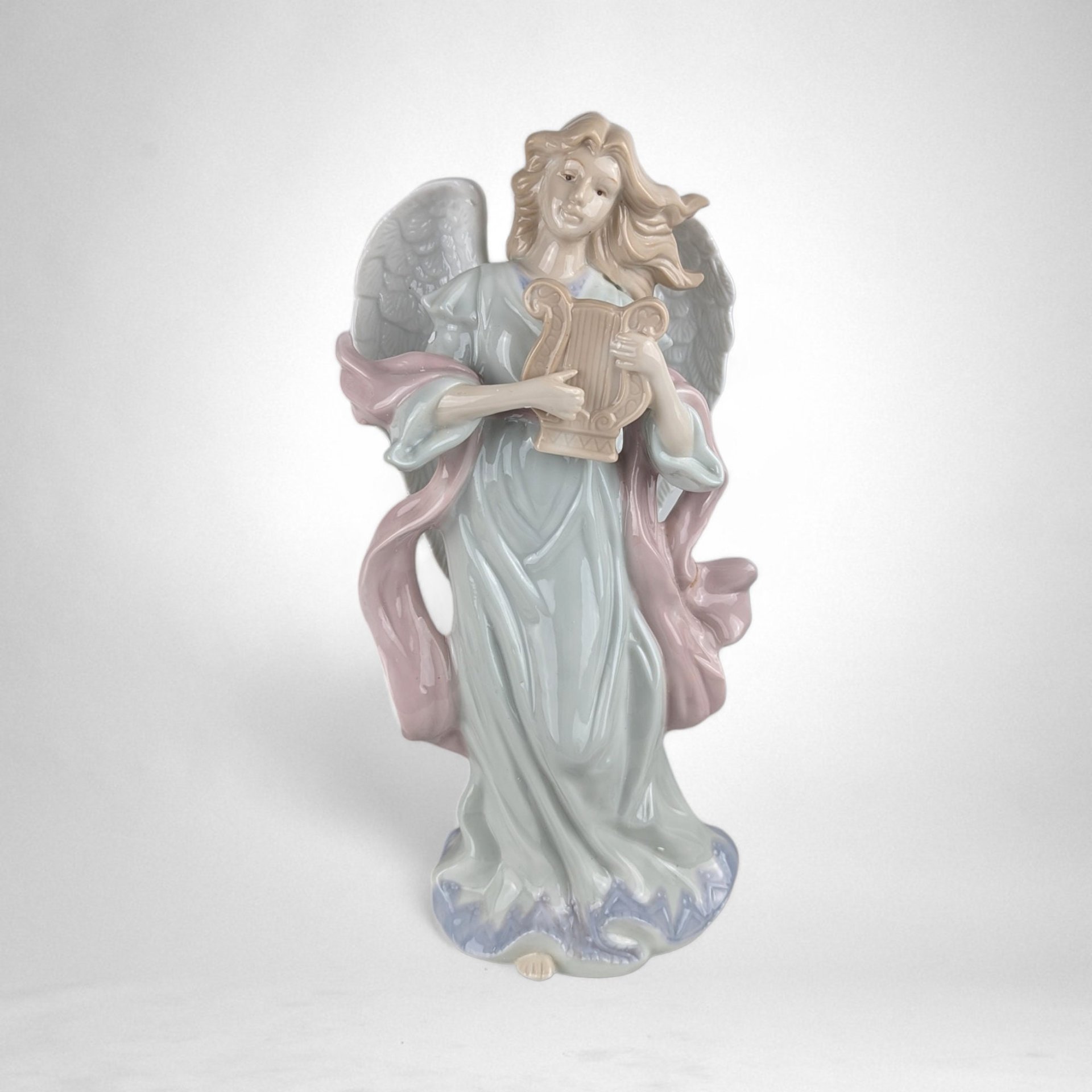 Vintage 2000 Grandeur Noel Porcelain 10" Instrument Angel Pair - Heavenly Holiday Harmony!