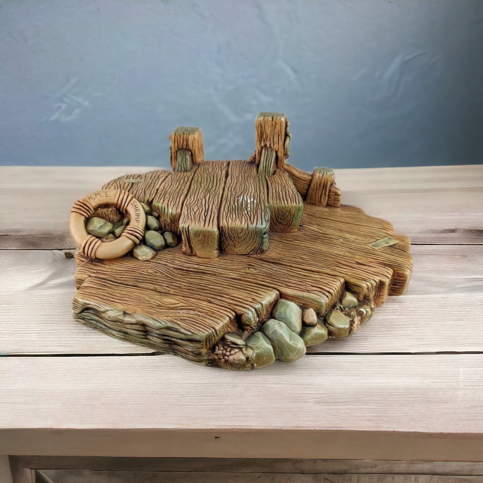 Vintage Pendelfin Shrimp Stand - Charming Retro Decor Accent