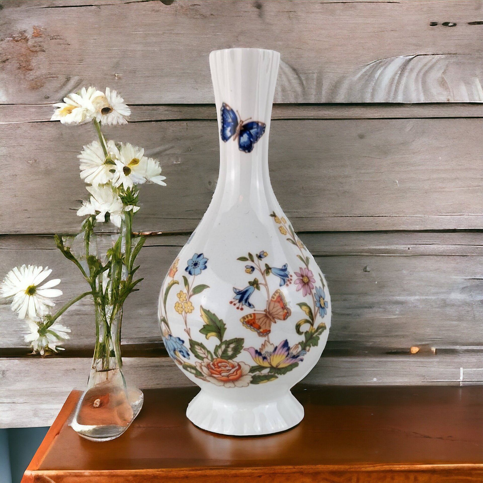 Timeless Charm: Vintage Aynsley Cottage Garden Bud Vase