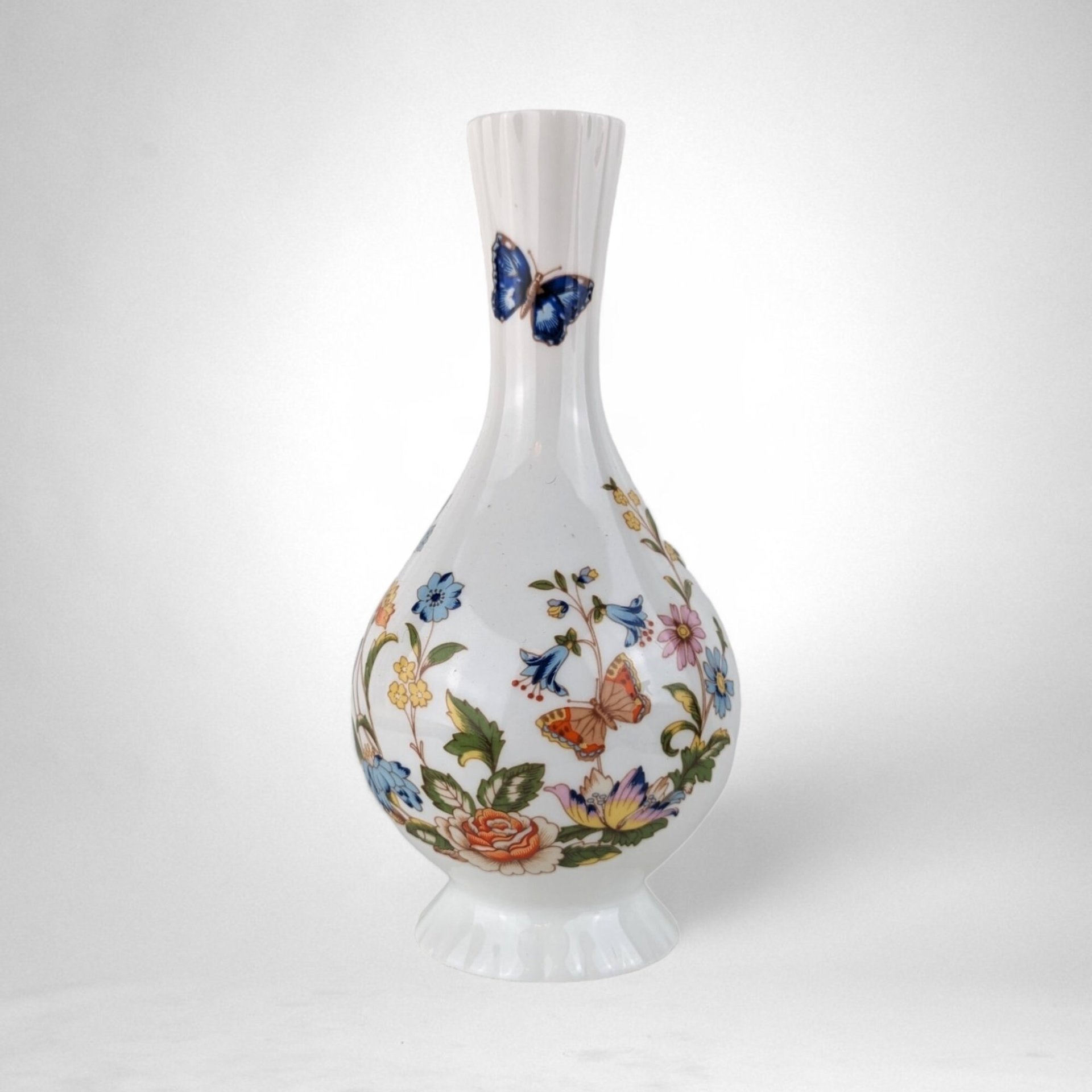 Timeless Charm: Vintage Aynsley Cottage Garden Bud Vase