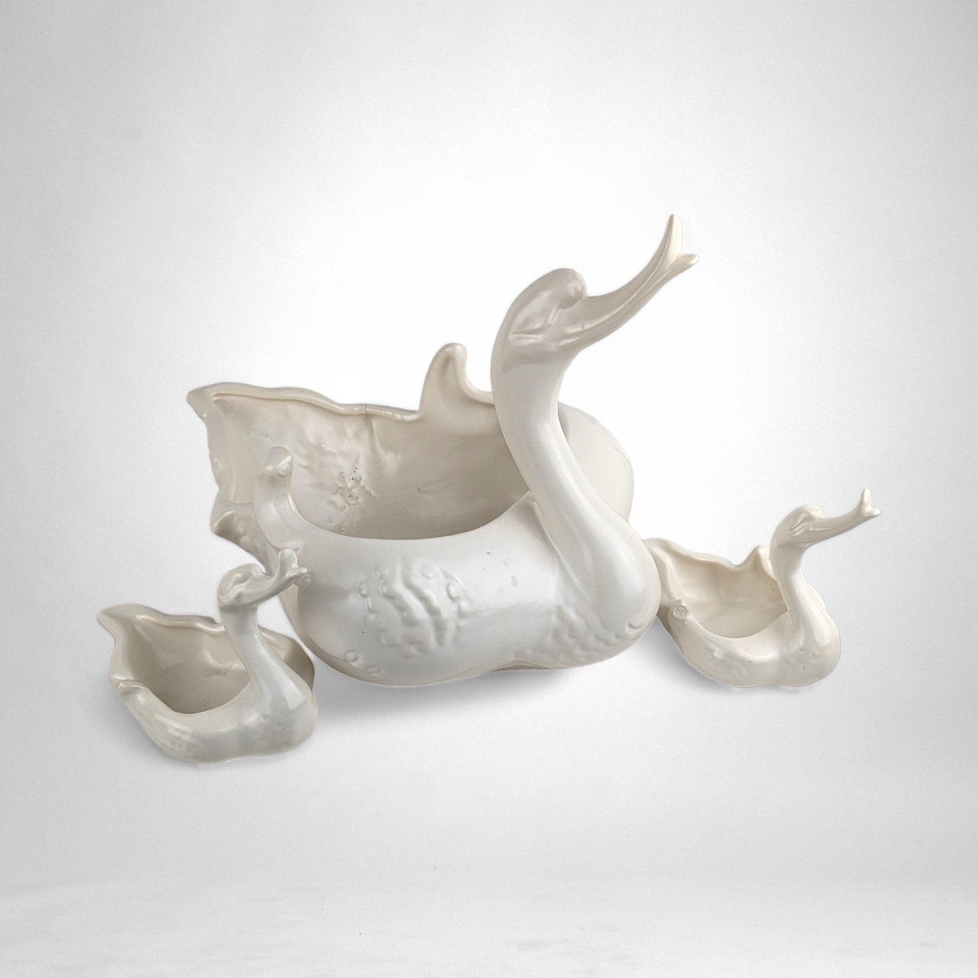 Vintage Hull Pottery 3-Piece Ceramic Swan Set