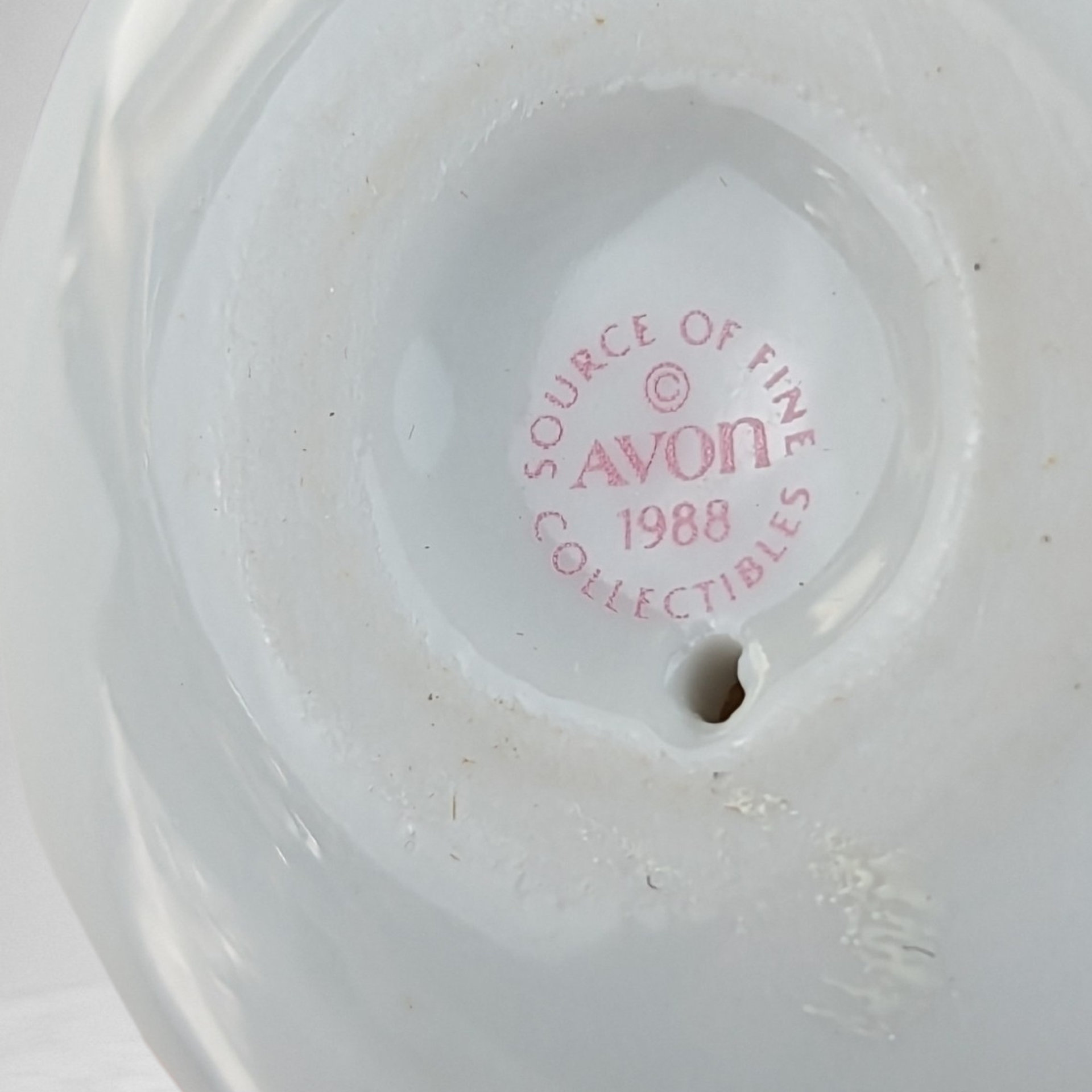 1988 Avon Porcelain Egg: Summer's Roses 