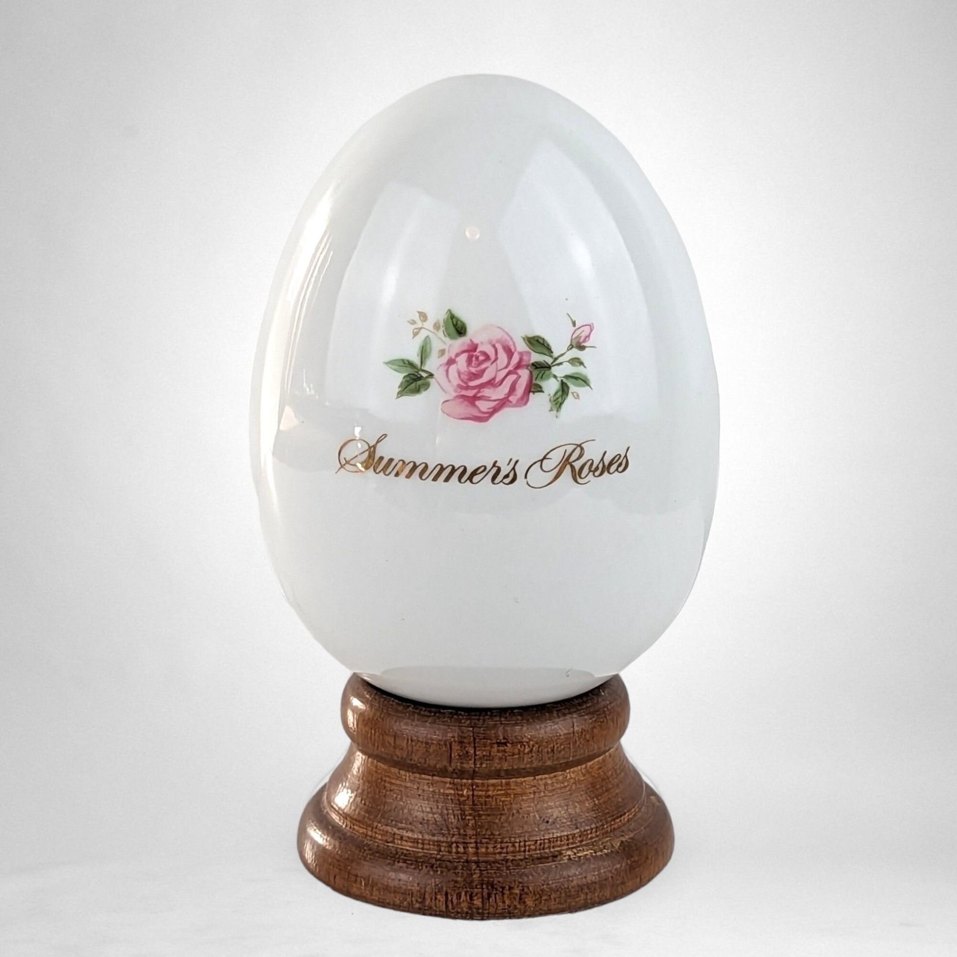 1988 Avon Porcelain Egg: Summer's Roses 