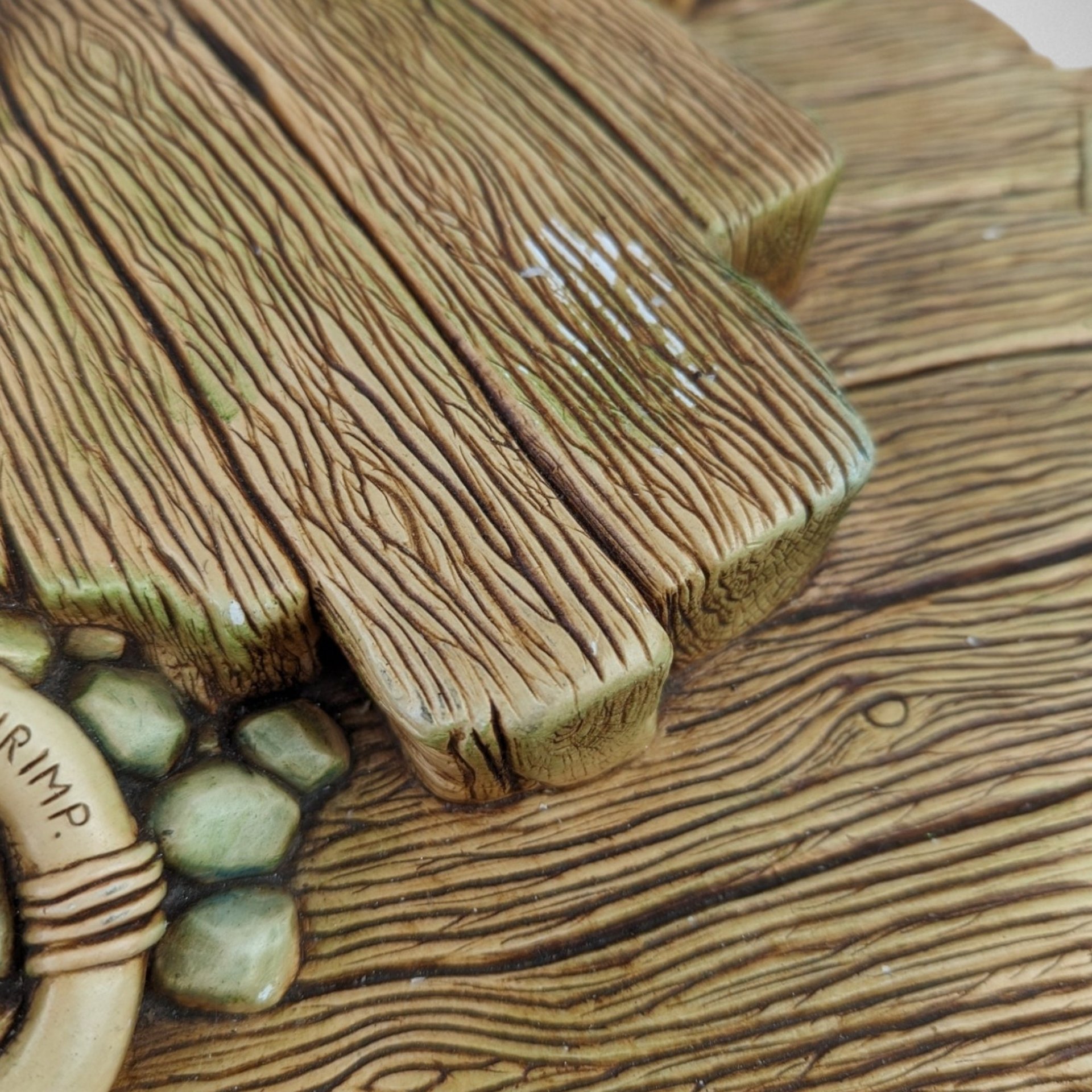 Vintage Pendelfin Shrimp Stand - Charming Retro Decor Accent