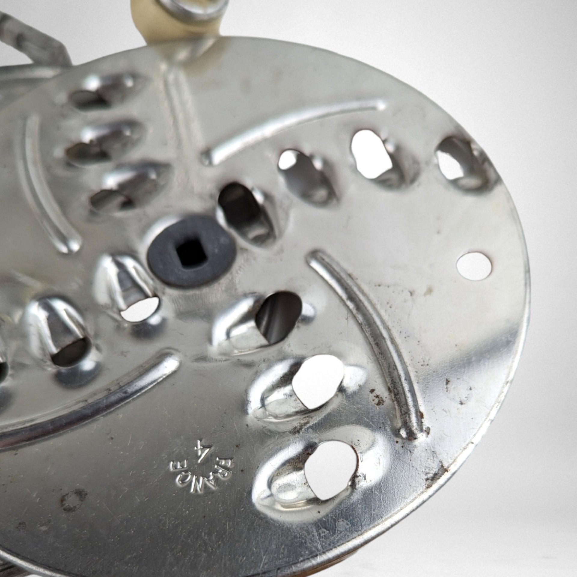 Retro Culinary Charm: Vintage Mouli Salad Maker