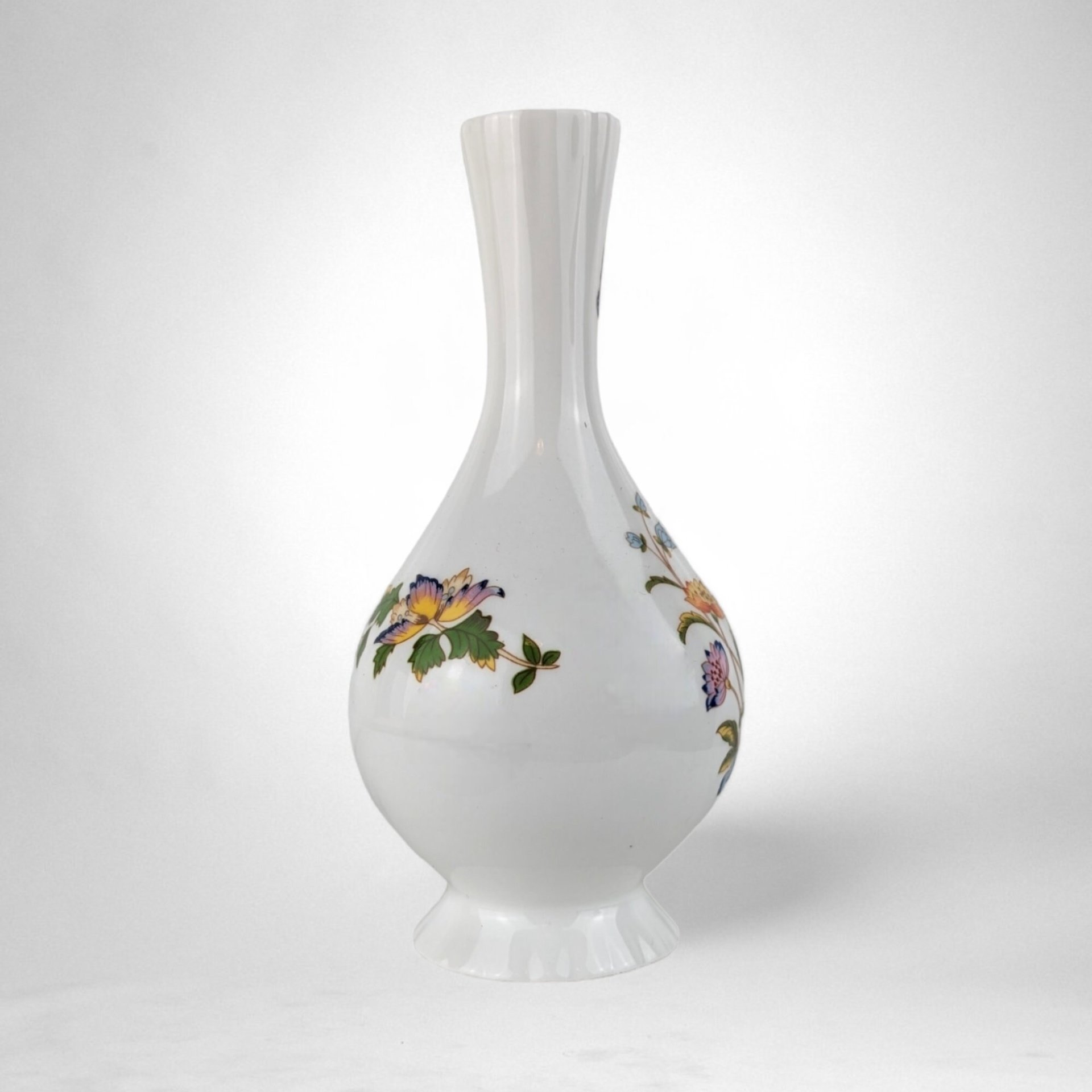 Timeless Charm: Vintage Aynsley Cottage Garden Bud Vase