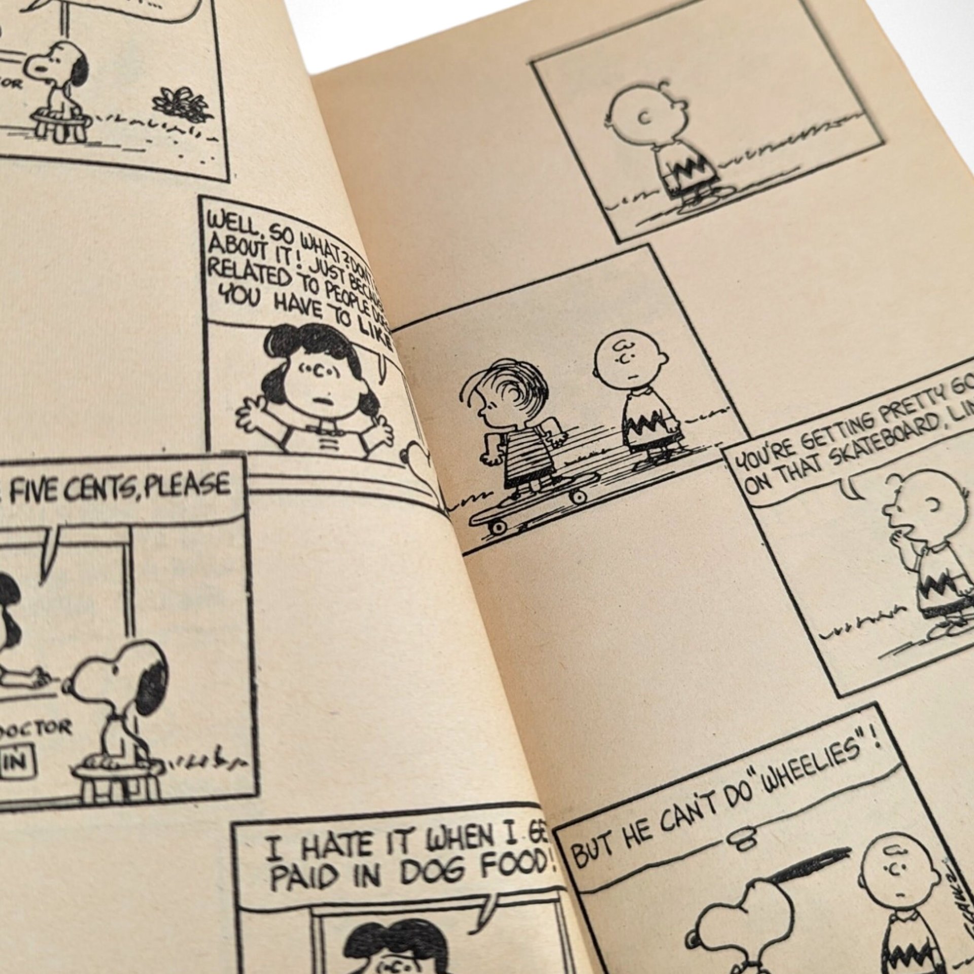 1972 You're a Pal SNOOPY Softcover Book, Charles M. Schulz