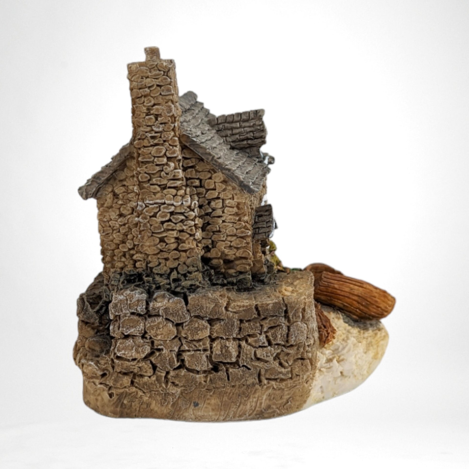 Arden Sculptures Fishermans Village House