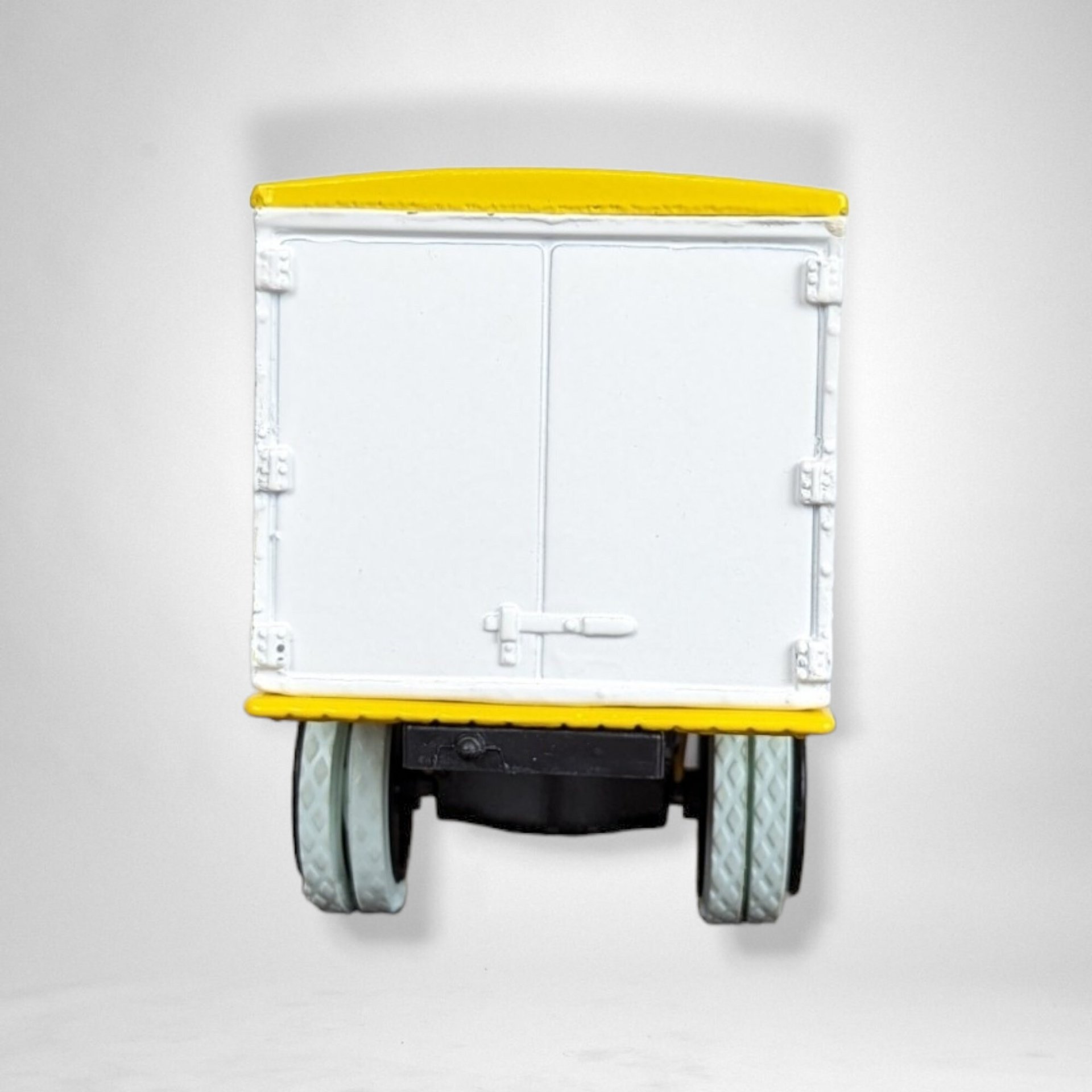 1993 ERTL Coast to Coast 1925 Delivery Truck Die Cast Bank