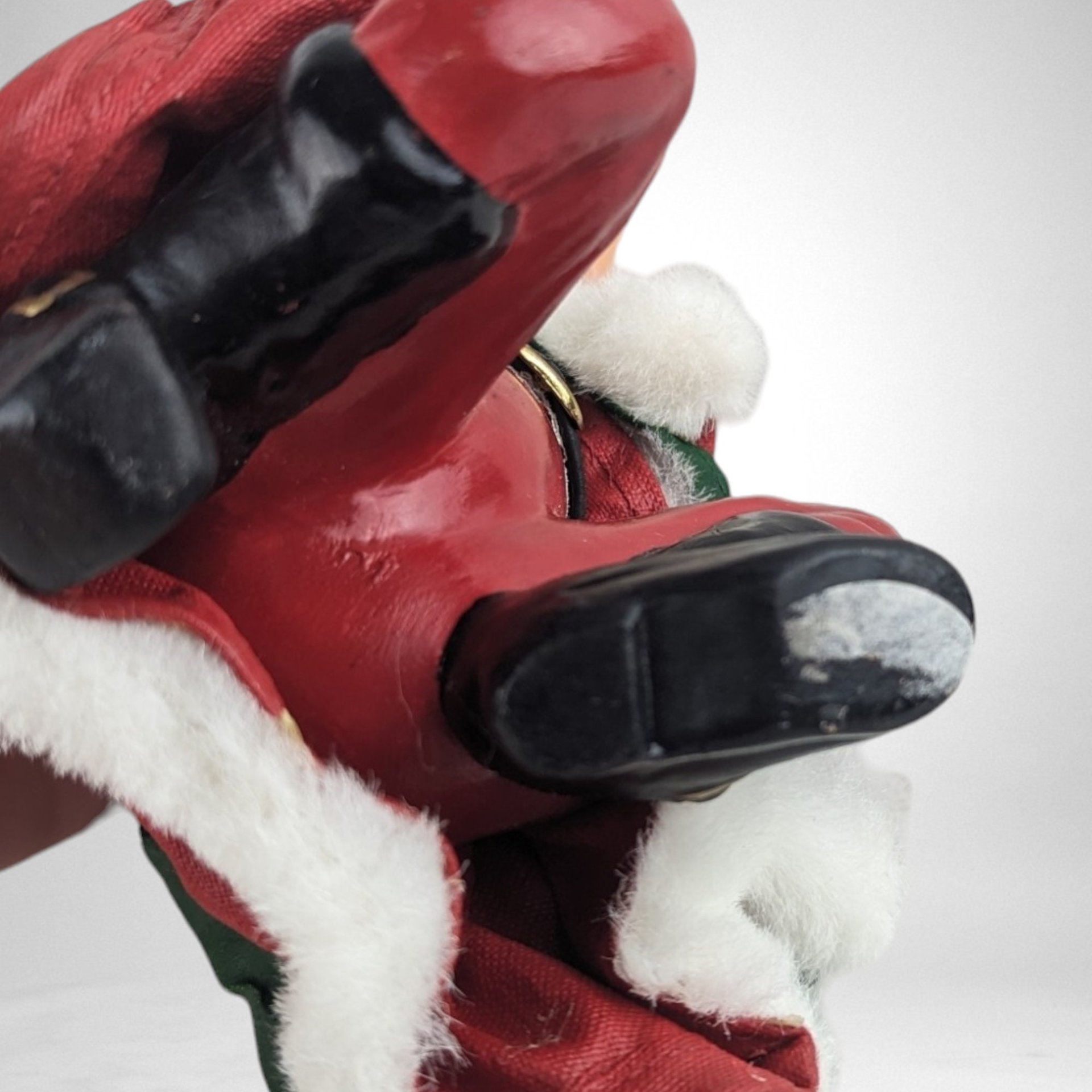 Vintage Santa On One Knee Figure, 7"