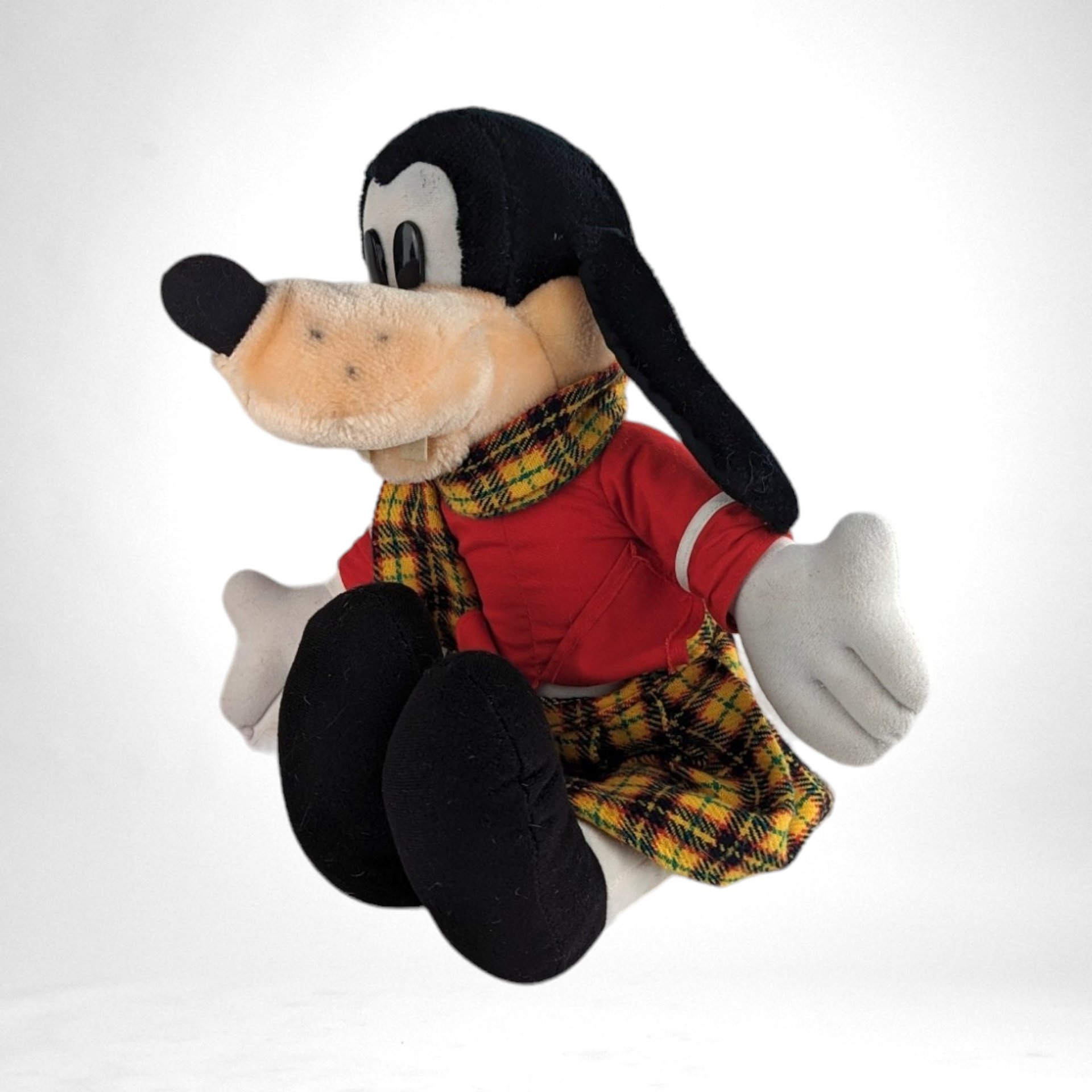 Vintage Walt Disney World Plush 16" Scottish Goofy