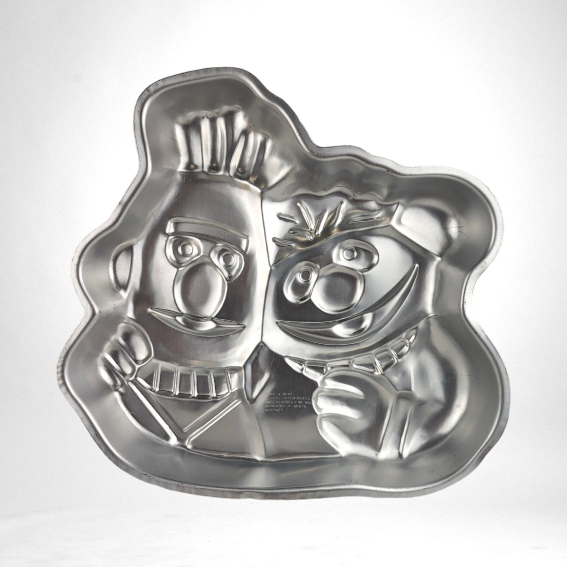 1977 Wilton Sesame Street Bert and Ernie Cake Pan