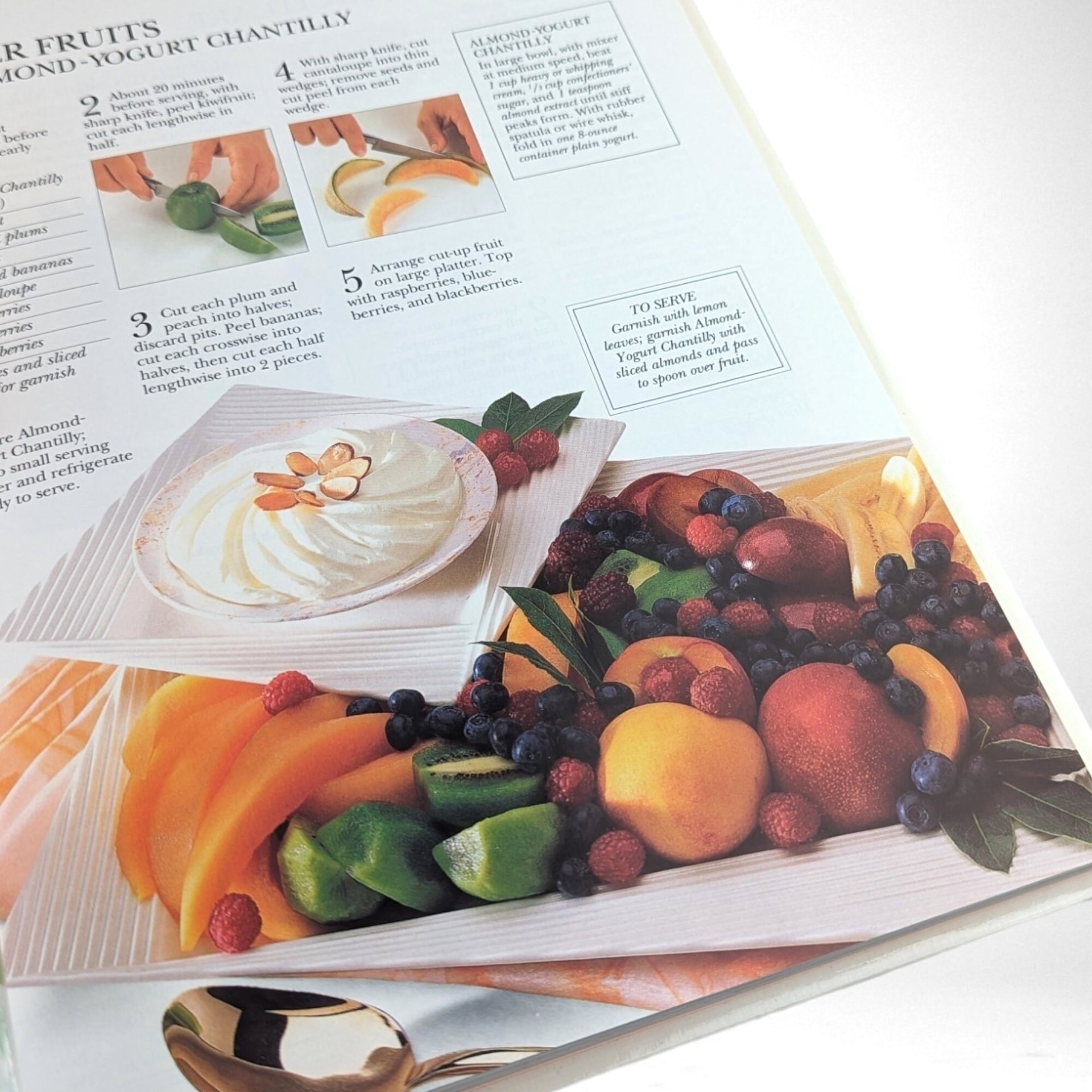 1991 Good Housekeeping Illustrated Book of Desserts, Hardcover Book